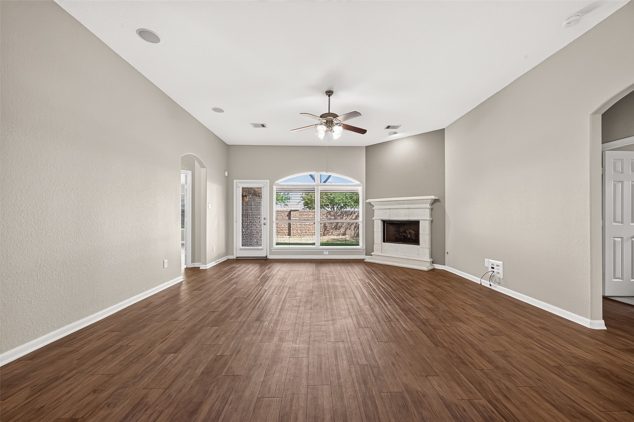 6138 Wickshire Drive Property Photo 17