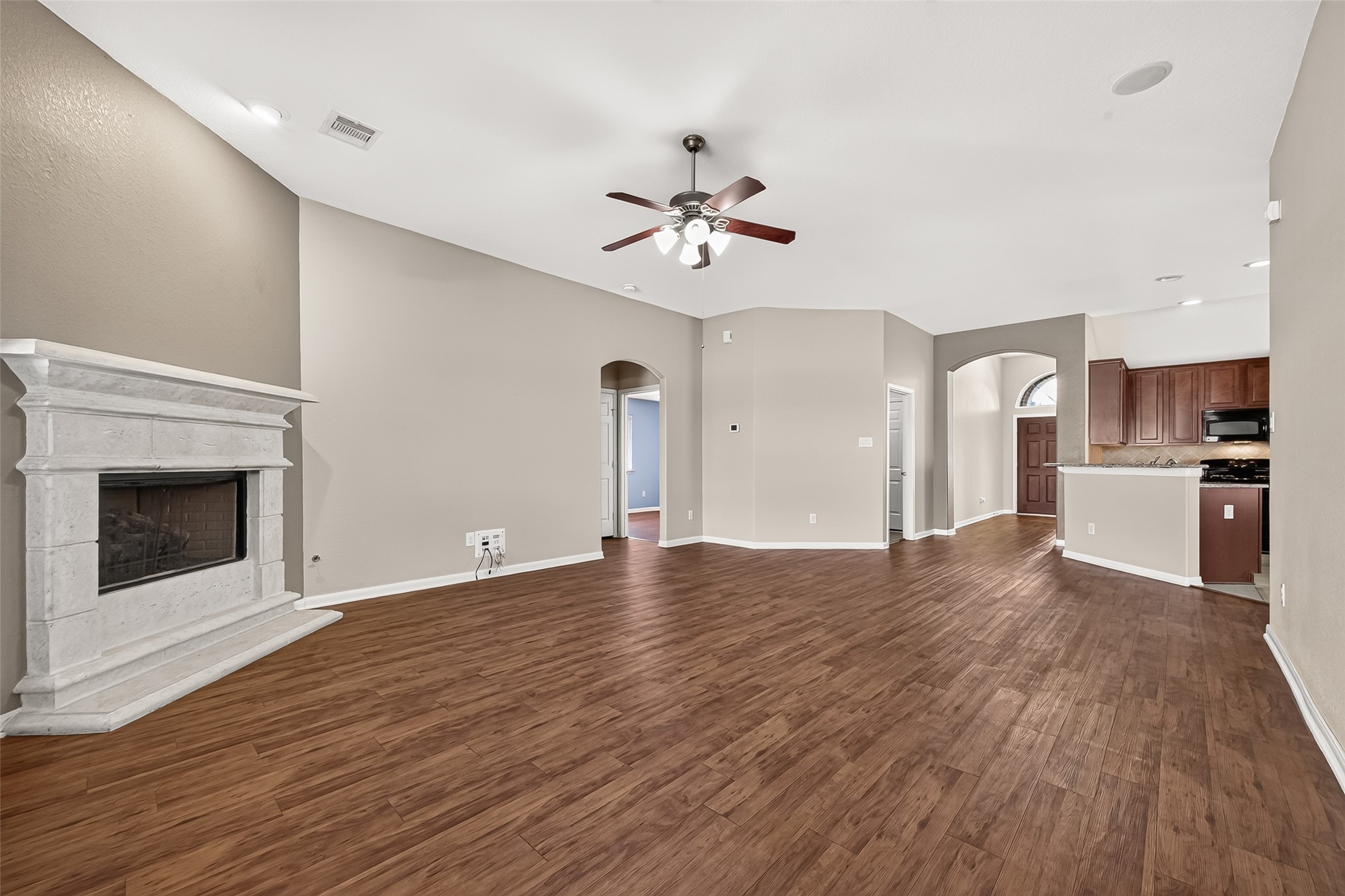 6138 Wickshire Drive Property Photo 19