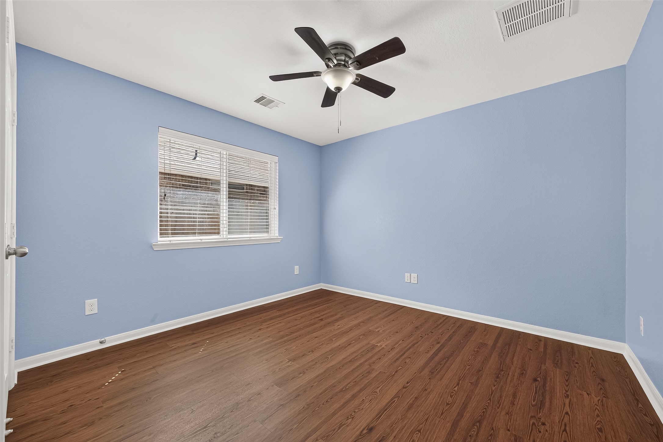 6138 Wickshire Drive Property Photo 31