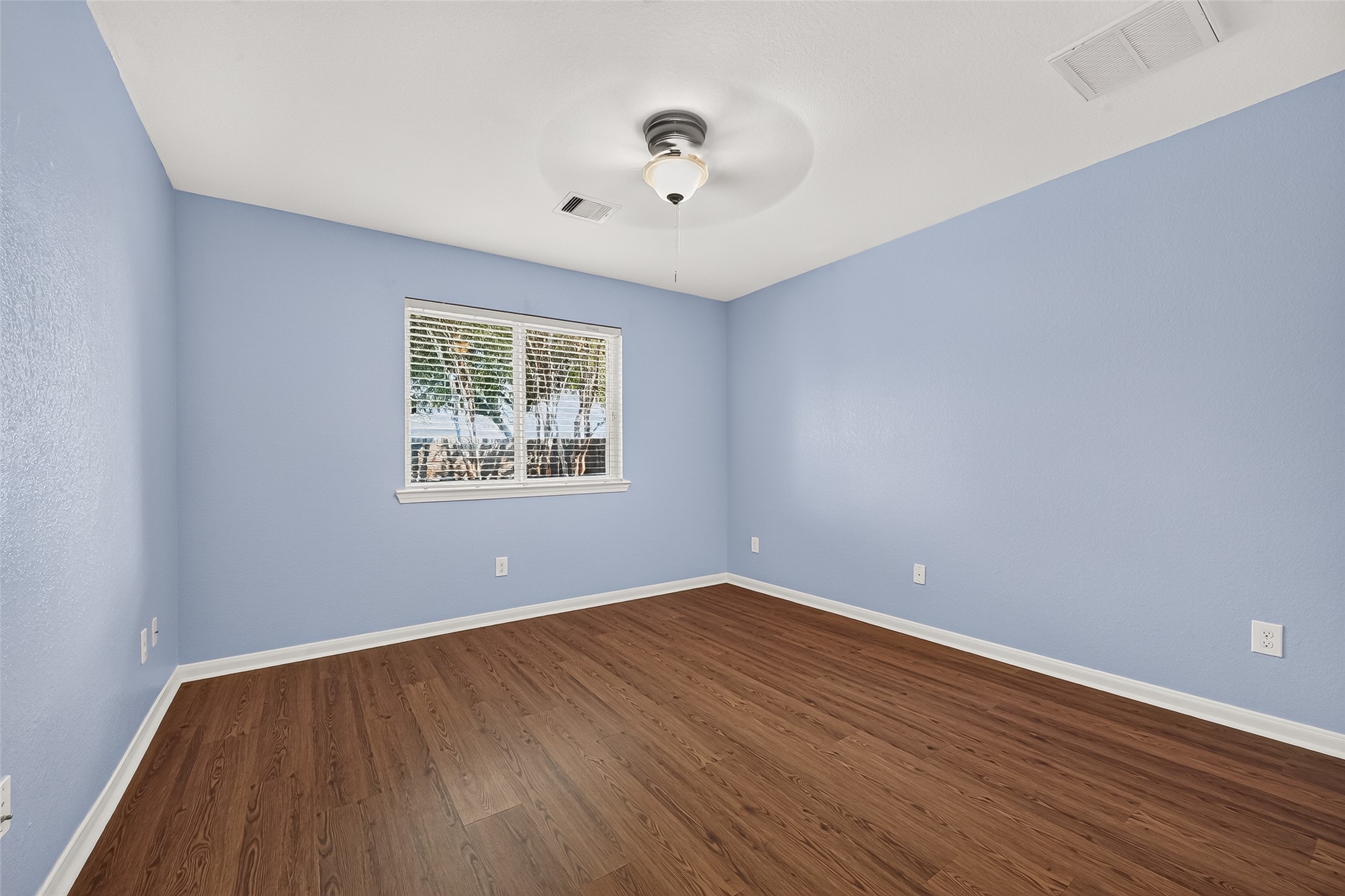 6138 Wickshire Drive Property Photo 33