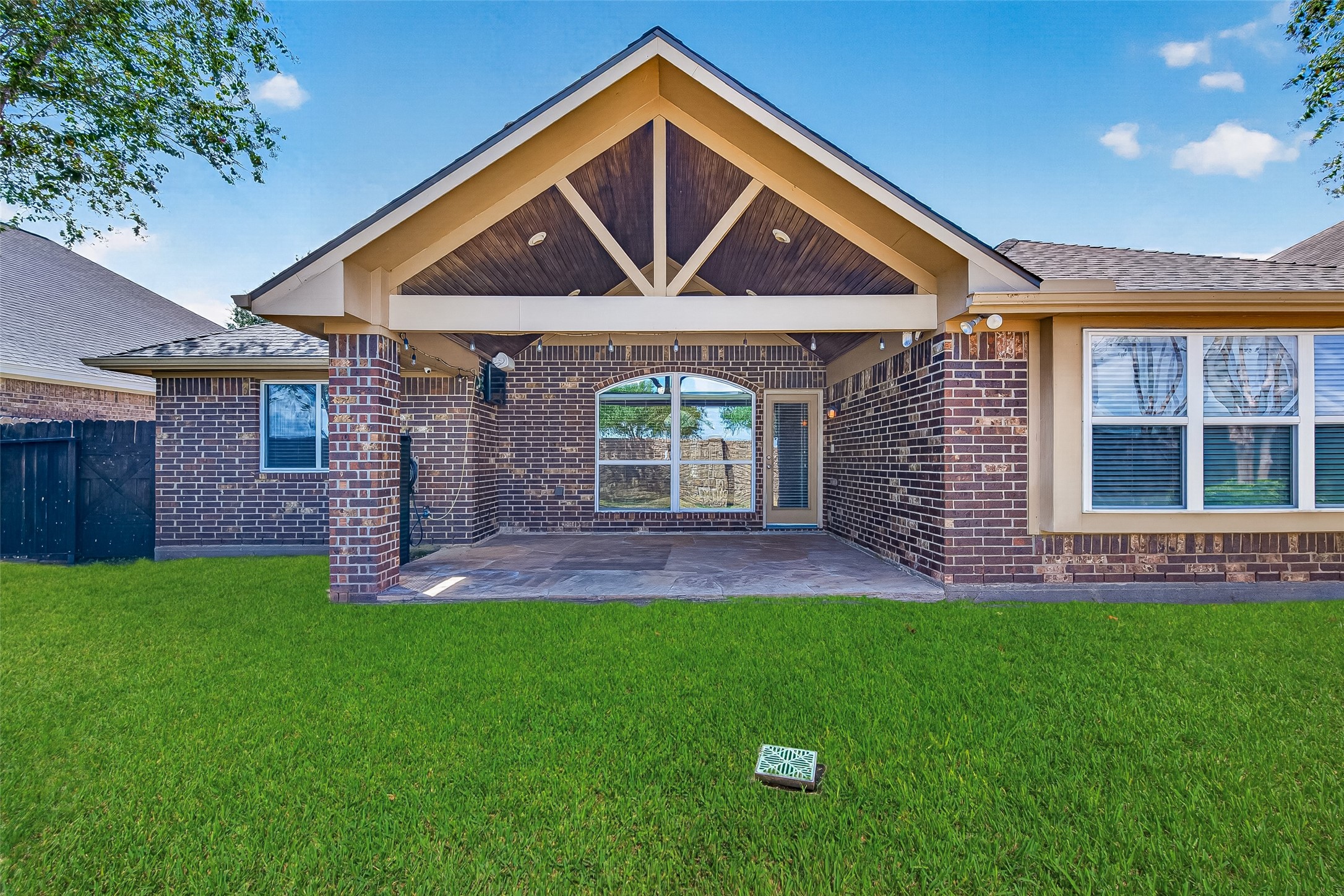 6138 Wickshire Drive Property Photo 47
