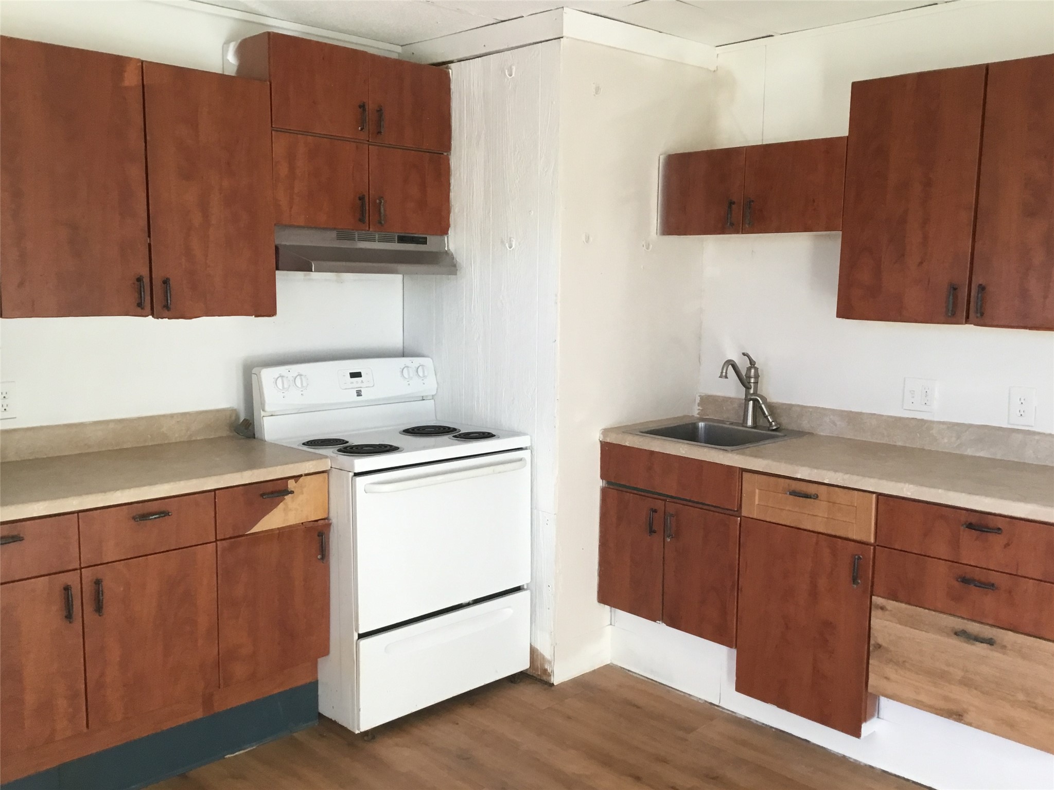 1404 E Bayshore Drive B Property Photo 3