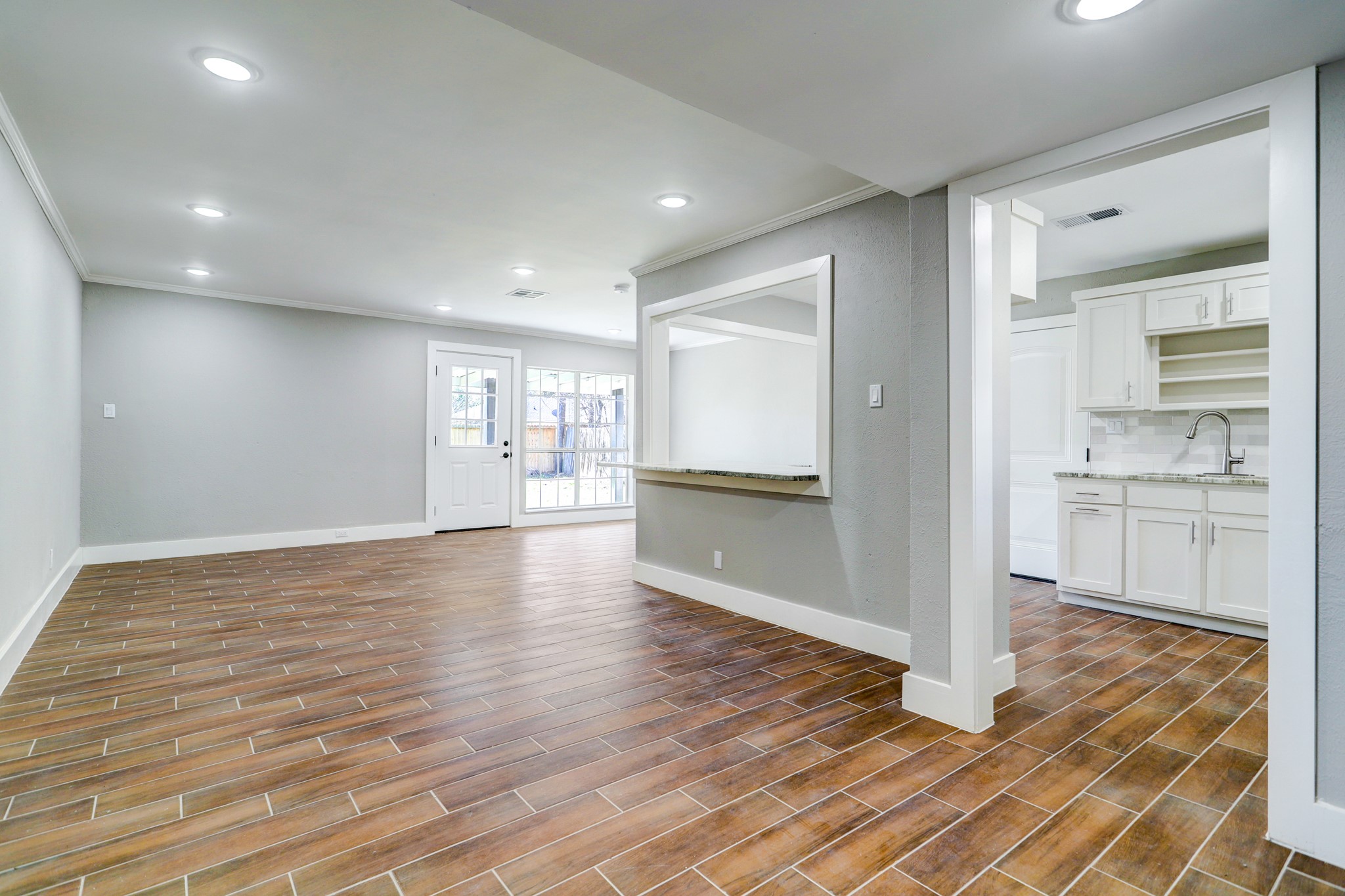 4001 Woodshire Street Property Photo 2