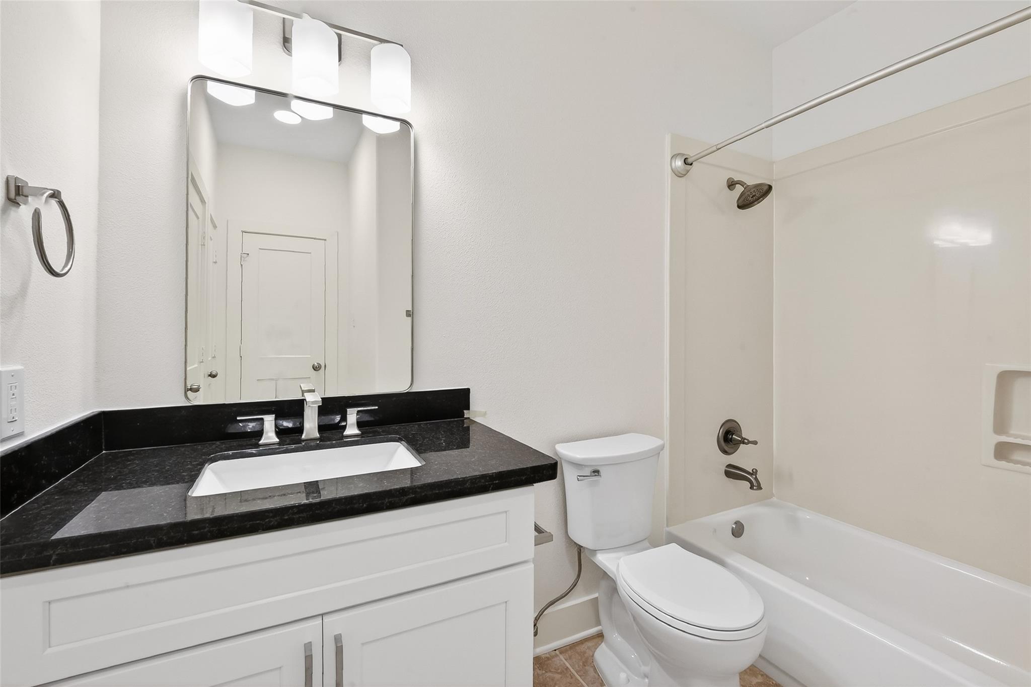 1834 Kessler Park Court, Houston Tx 77047 Property Photo 33