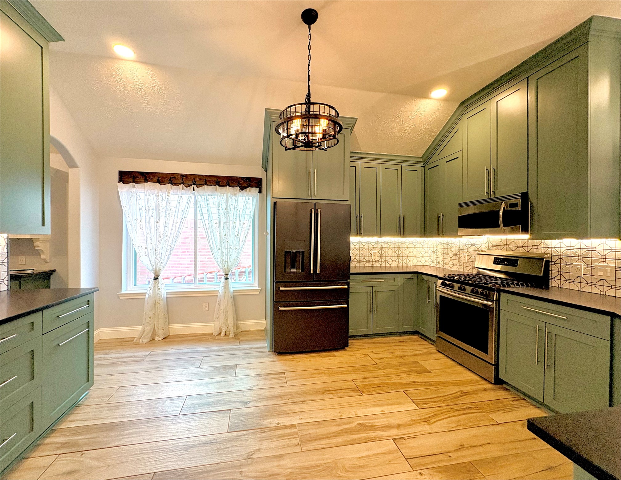 15410 Redbud Berry Way Property Photo 10