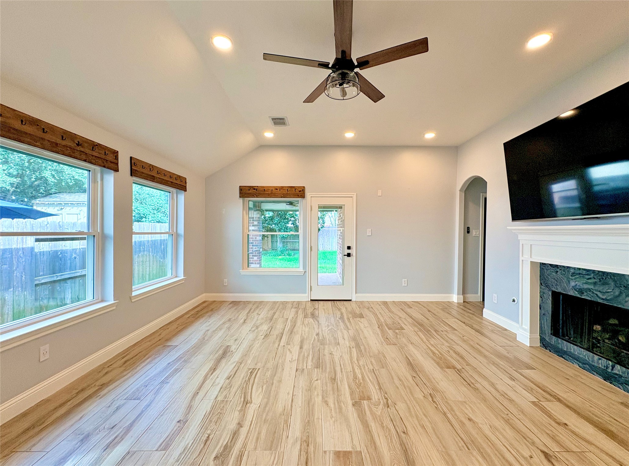 15410 Redbud Berry Way Property Photo 14
