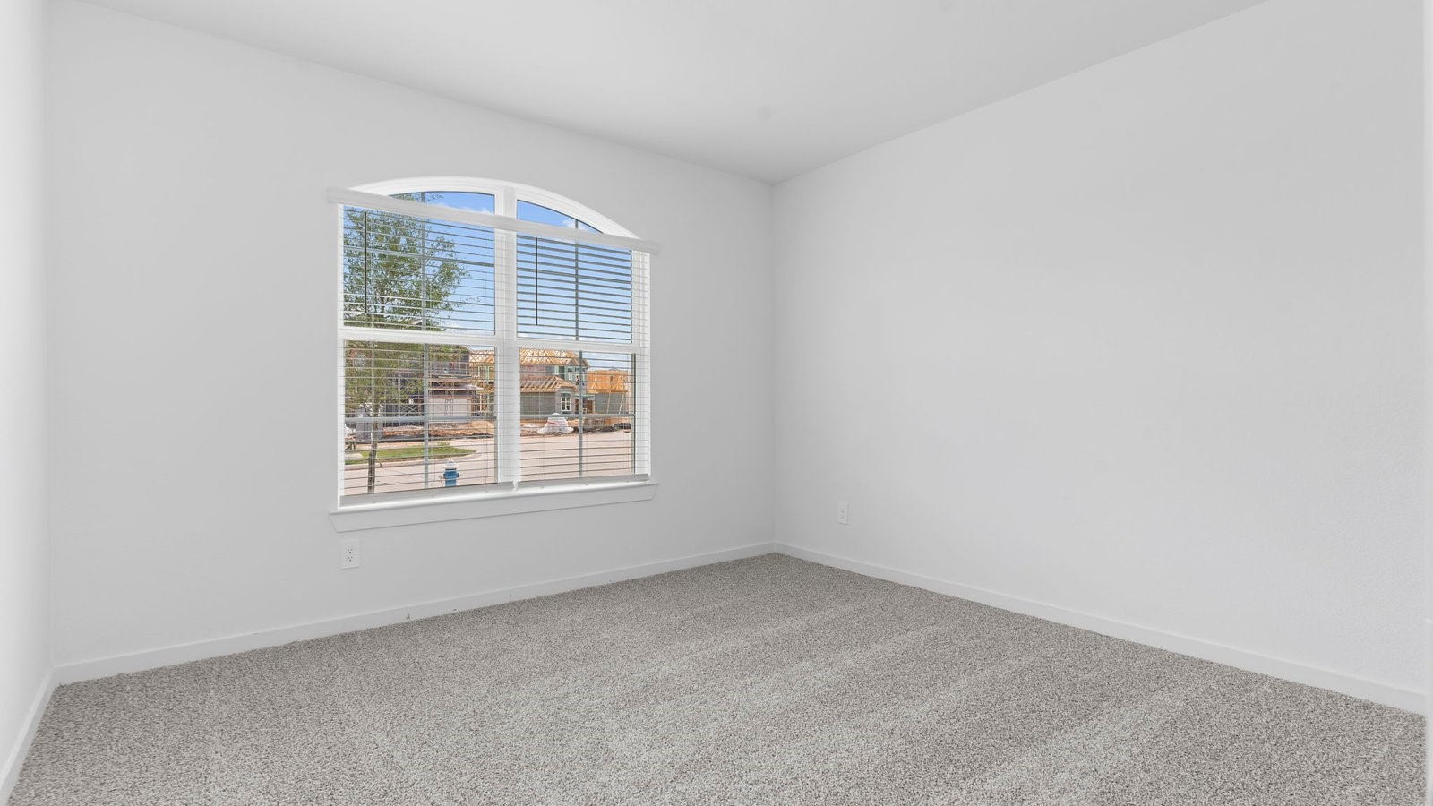 2707 Red Rosehip Drive Property Photo 25