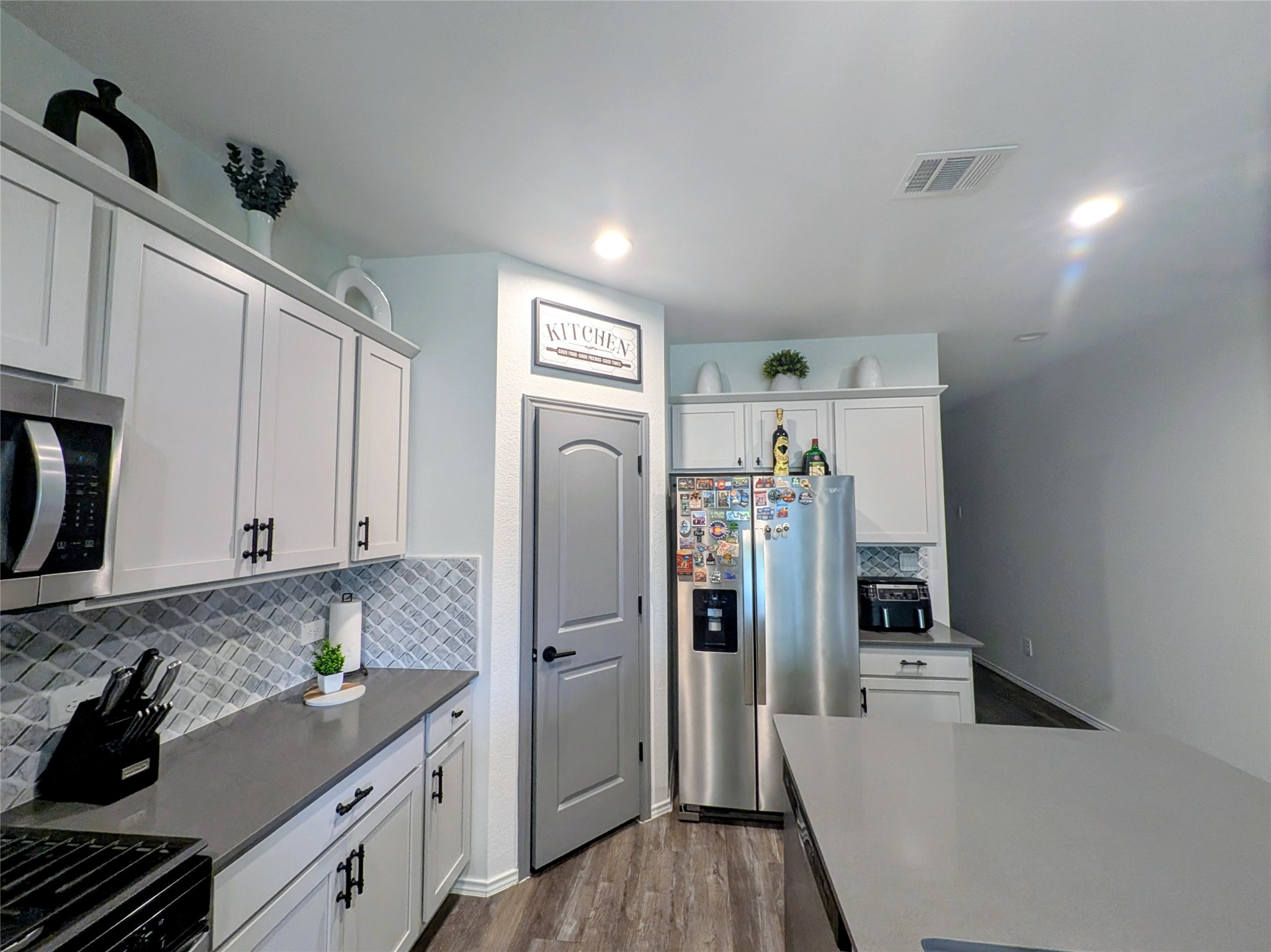 4988 Blue Beetle Ridge Drive Property Photo 8
