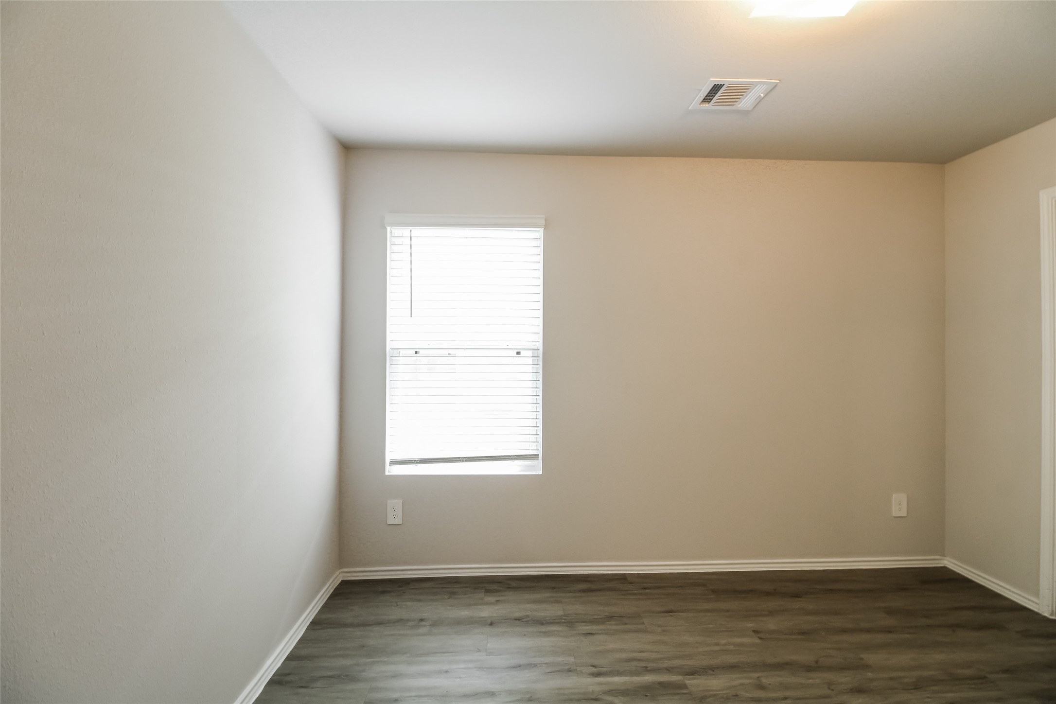 2409 Carp Drive Property Photo 8