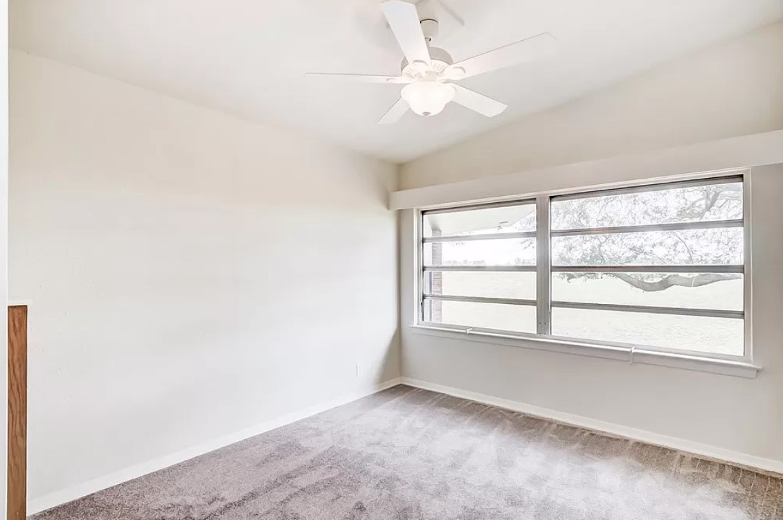 4600 Lakeshore Drive Property Photo 27