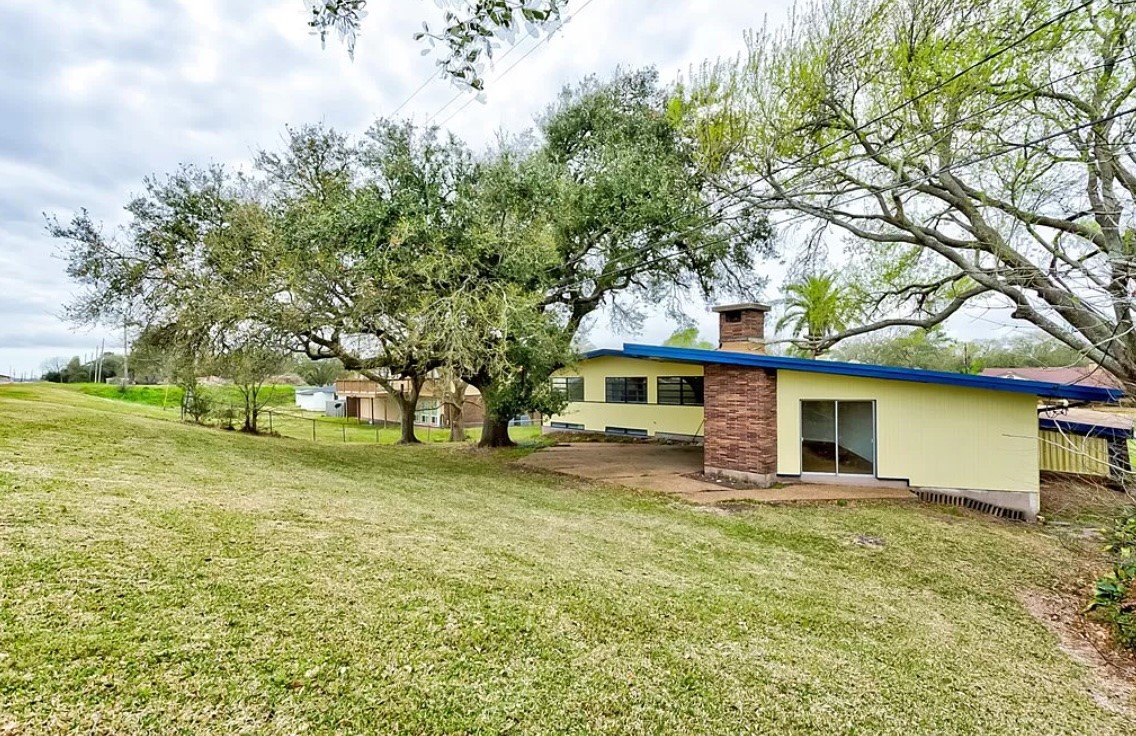 4600 Lakeshore Drive Property Photo 36