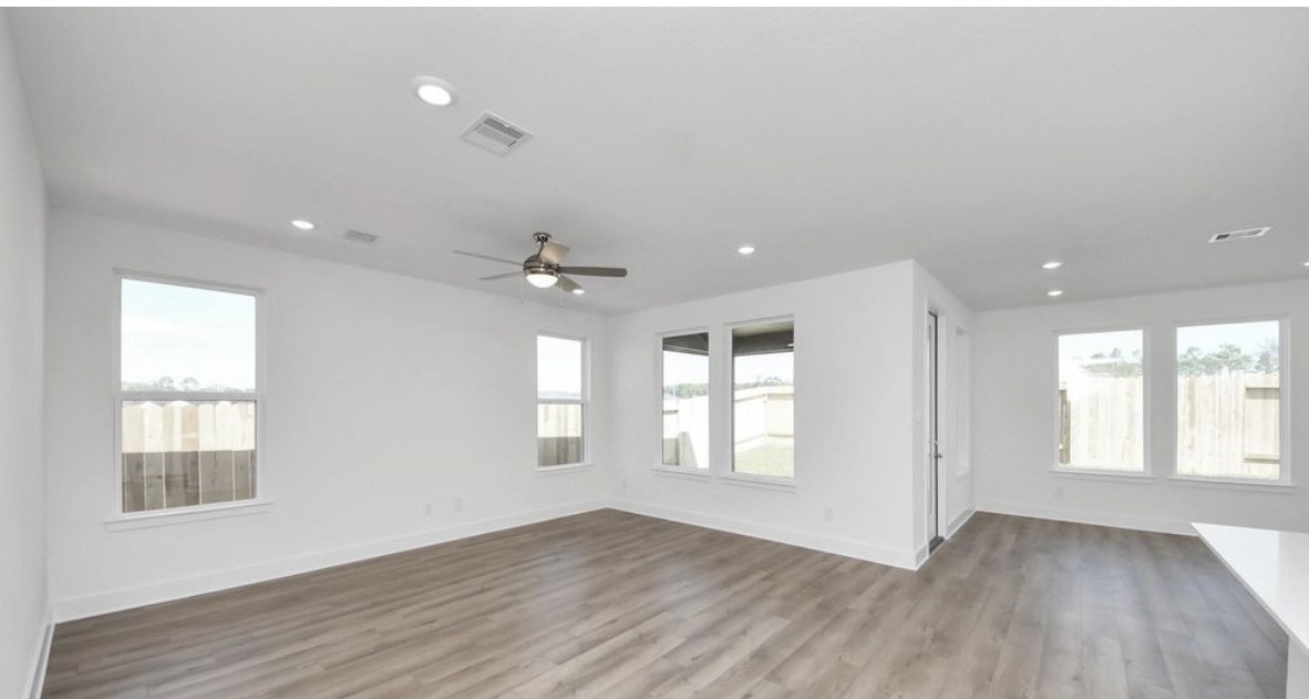 14438 Trumpet Lane Property Photo 12