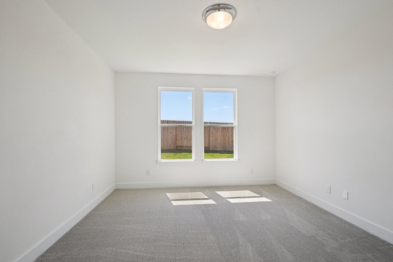 14438 Trumpet Lane Property Photo 13