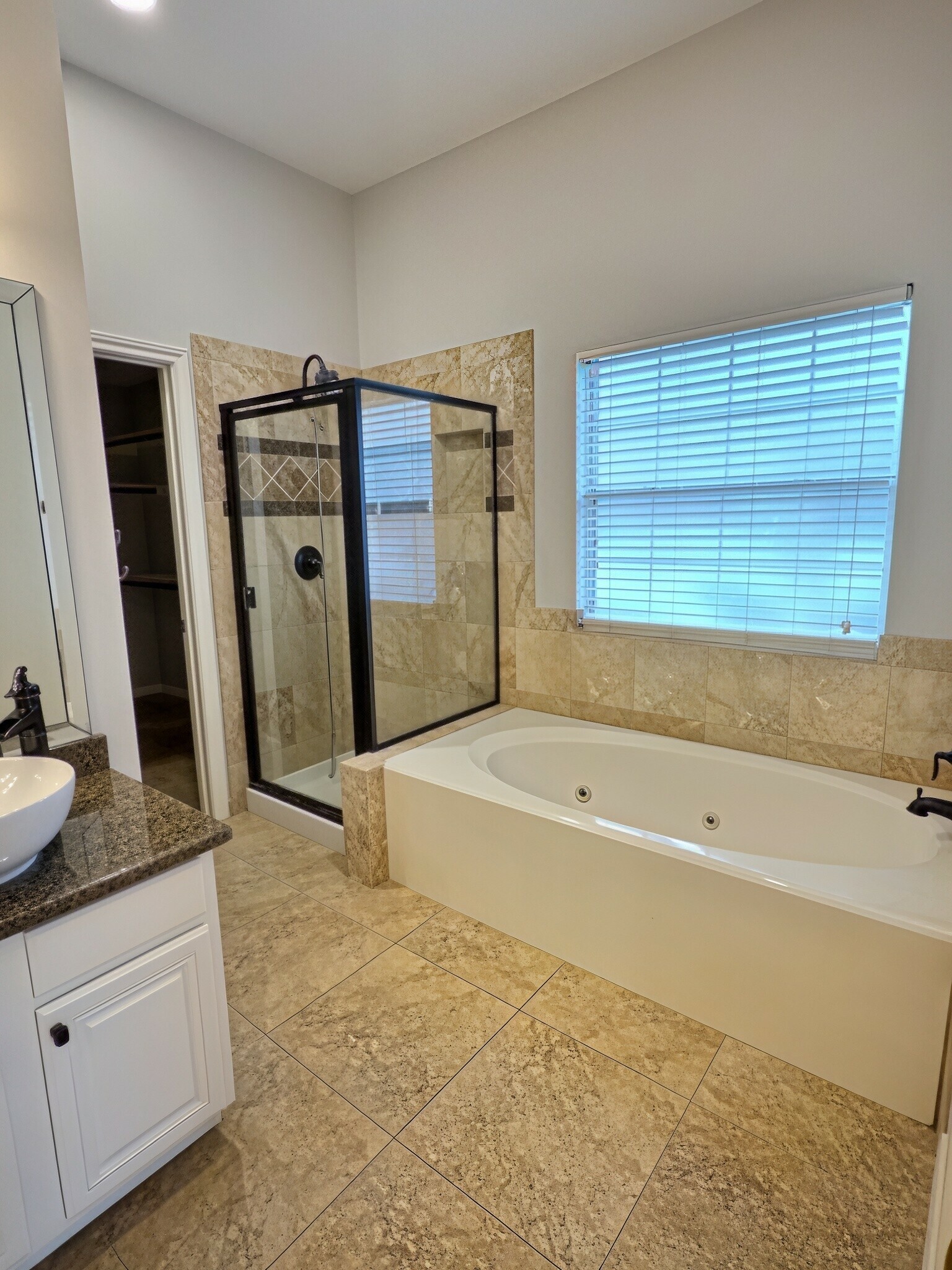 305 Oak Creek Court Property Photo 15