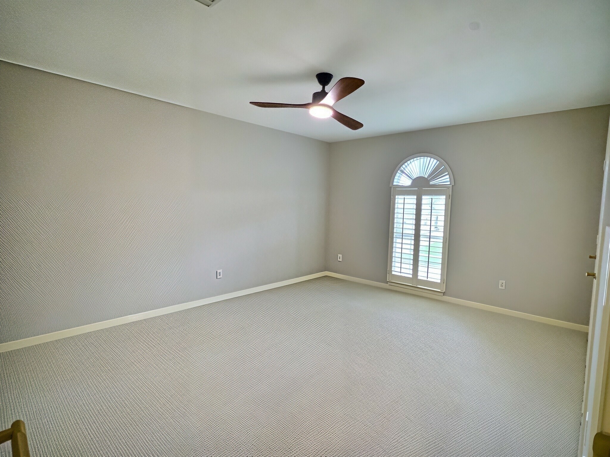 305 Oak Creek Court Property Photo 19
