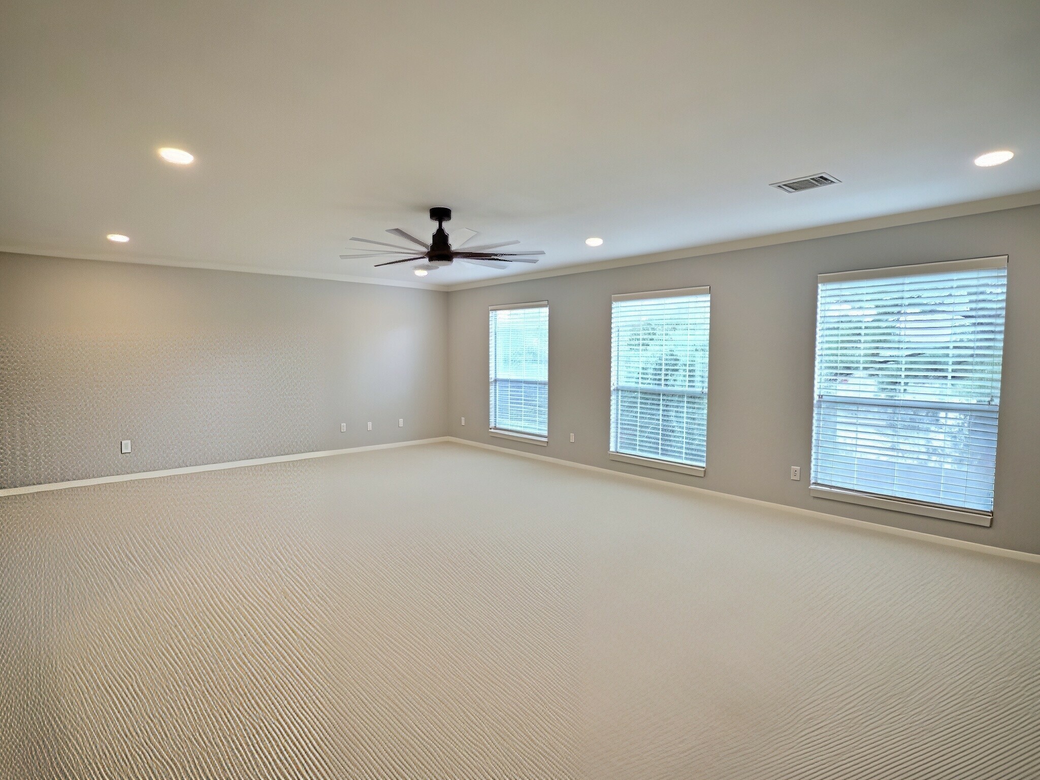 305 Oak Creek Court Property Photo 22