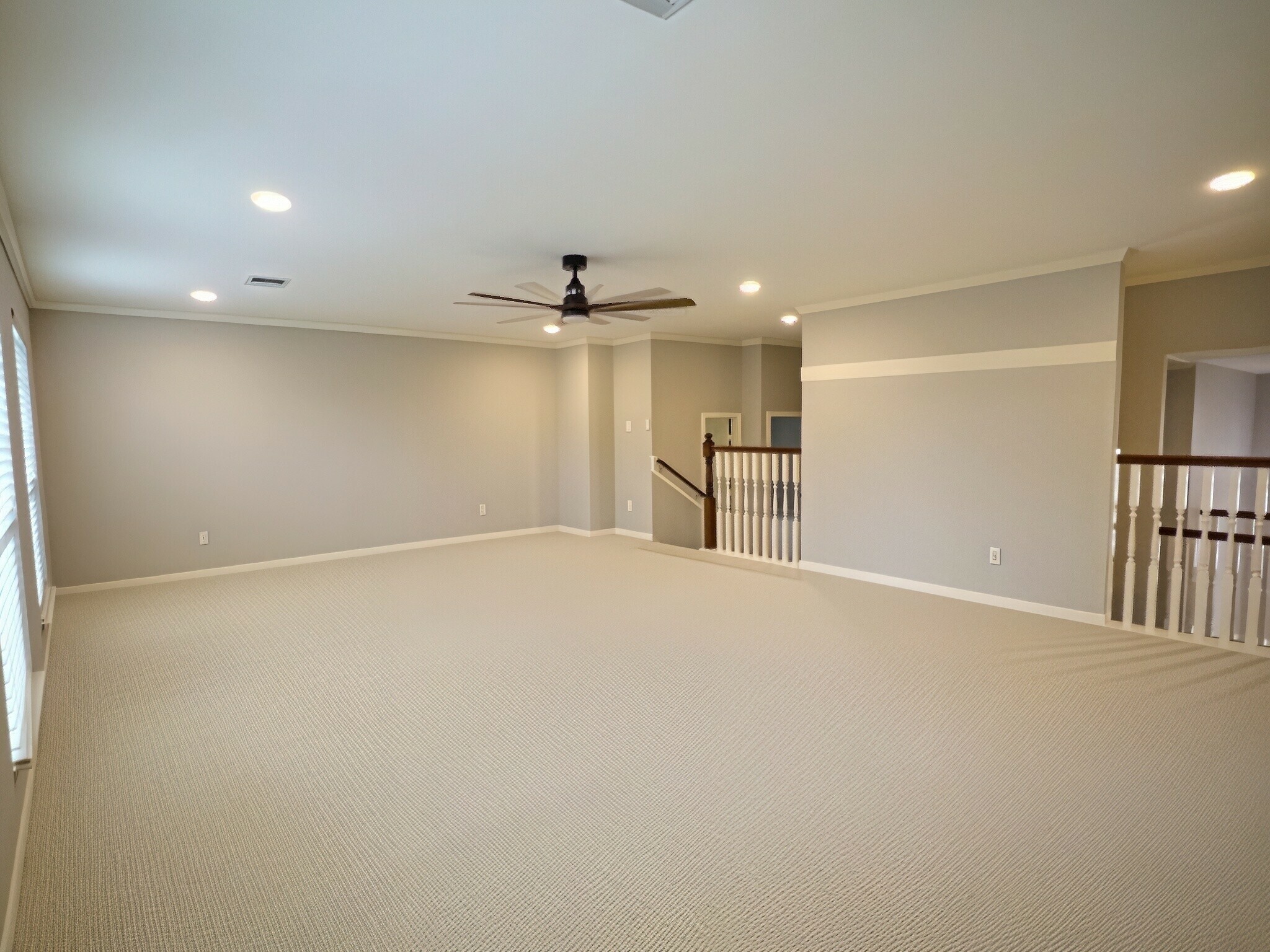 305 Oak Creek Court Property Photo 23