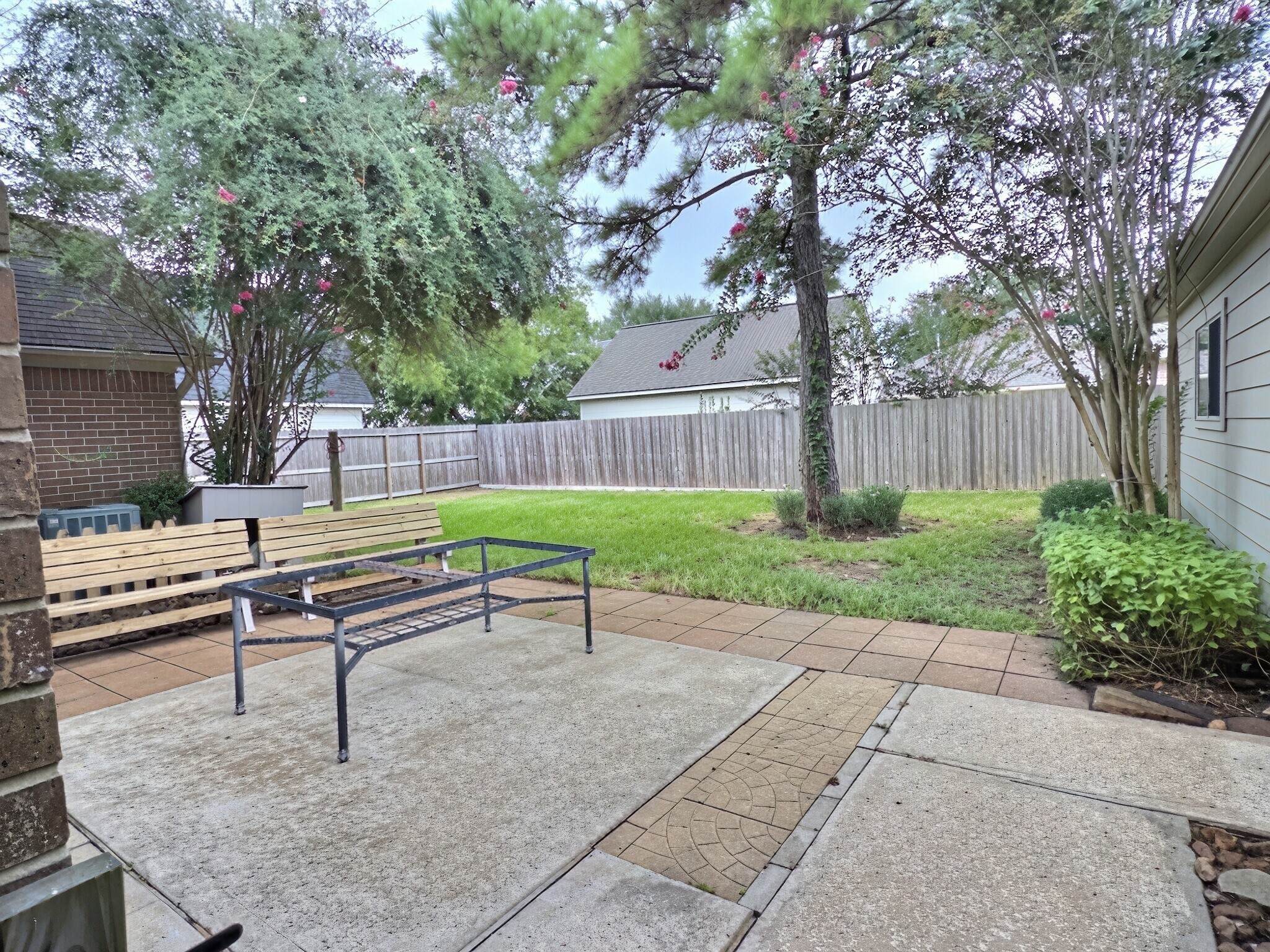 305 Oak Creek Court Property Photo 24