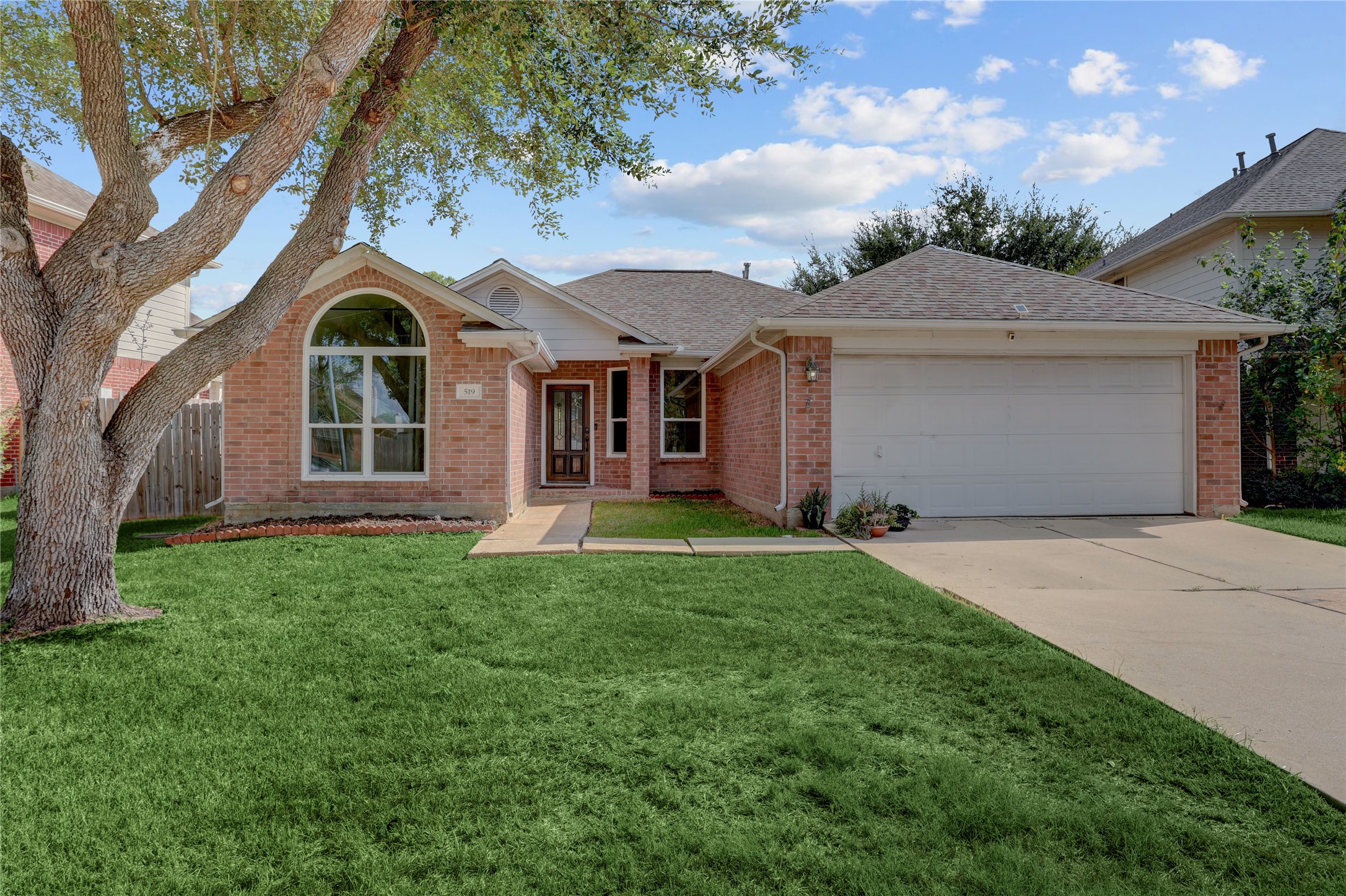 519 N Marathon Way Property Photo 1
