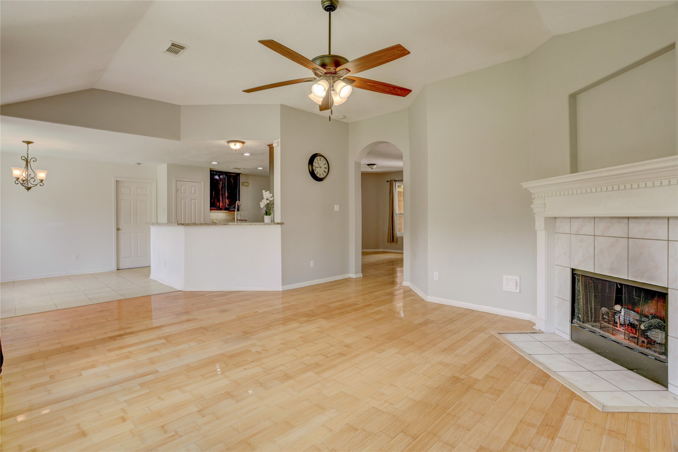 519 N Marathon Way Property Photo 5