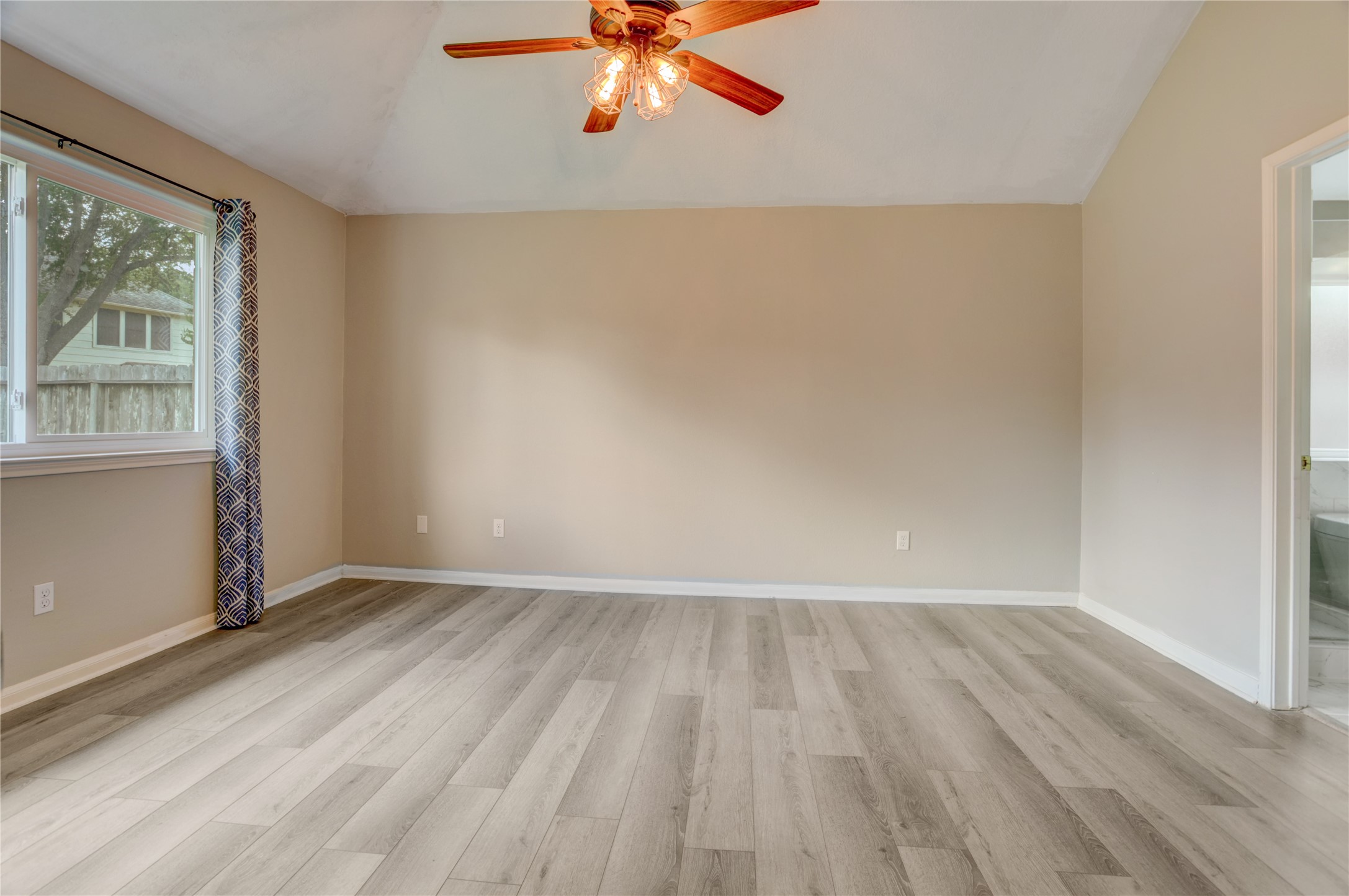 519 N Marathon Way Property Photo 11