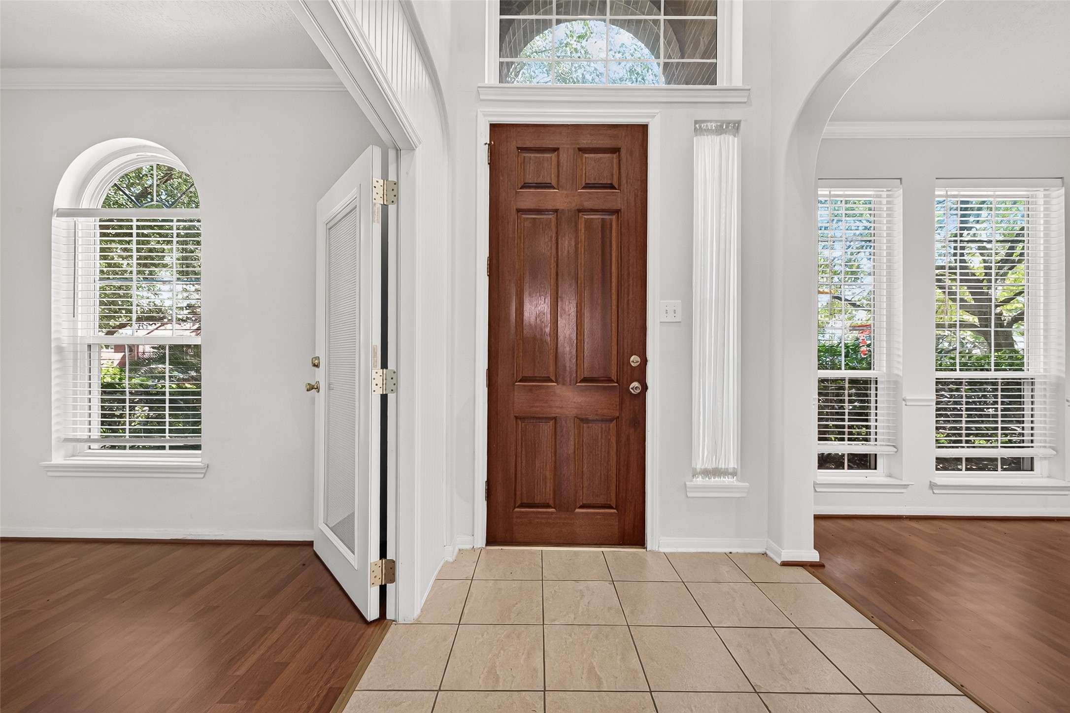 12110 Laurel Court Property Photo 8