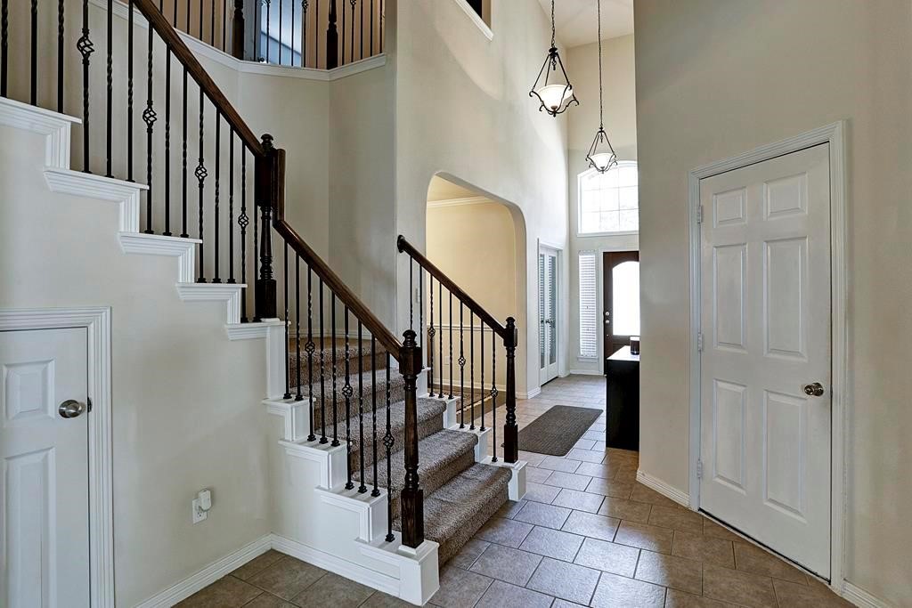 4502 Aspen Leaf Lane Property Photo 2