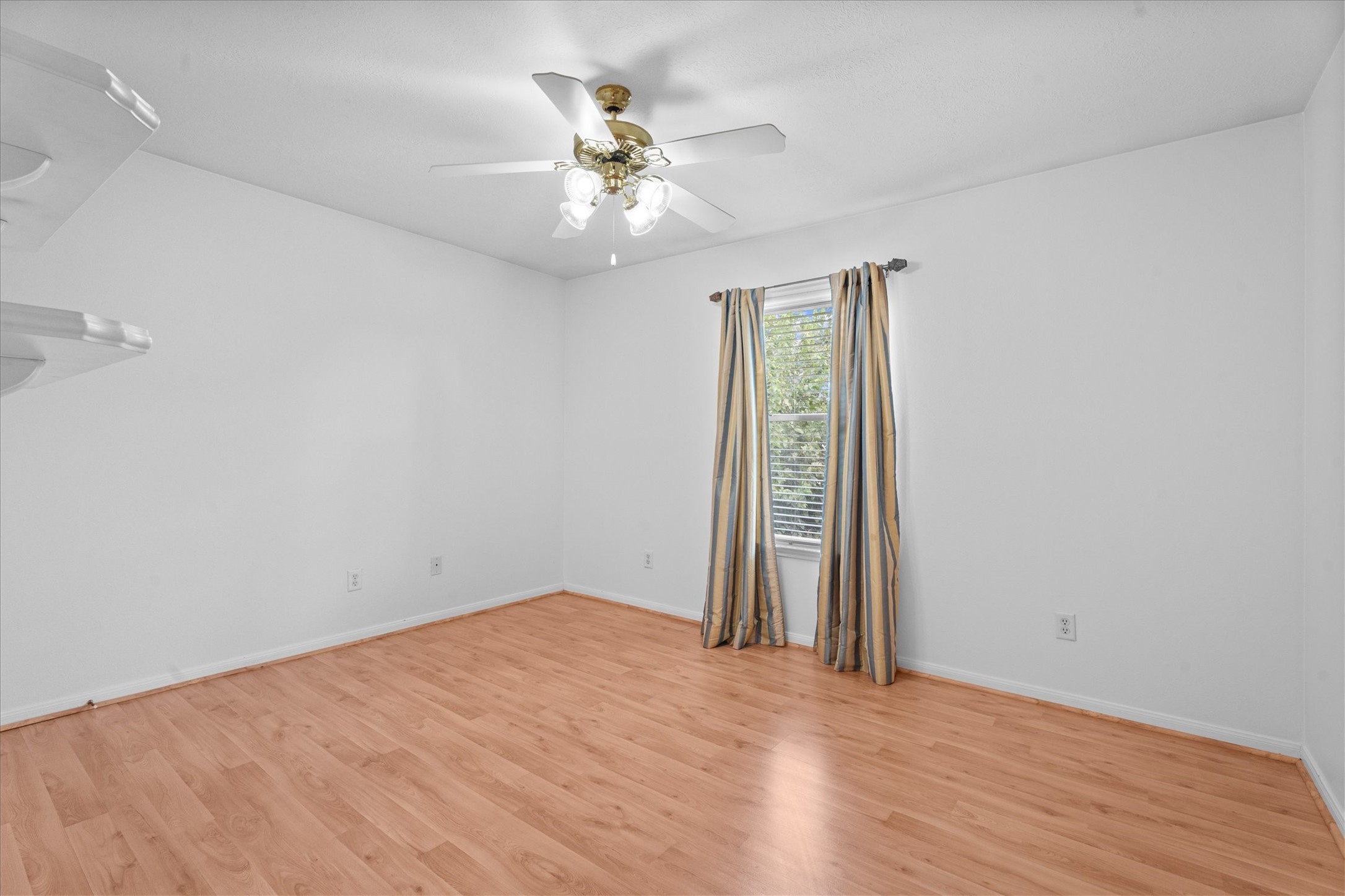 9218 Memorial Pines Way Property Photo 25