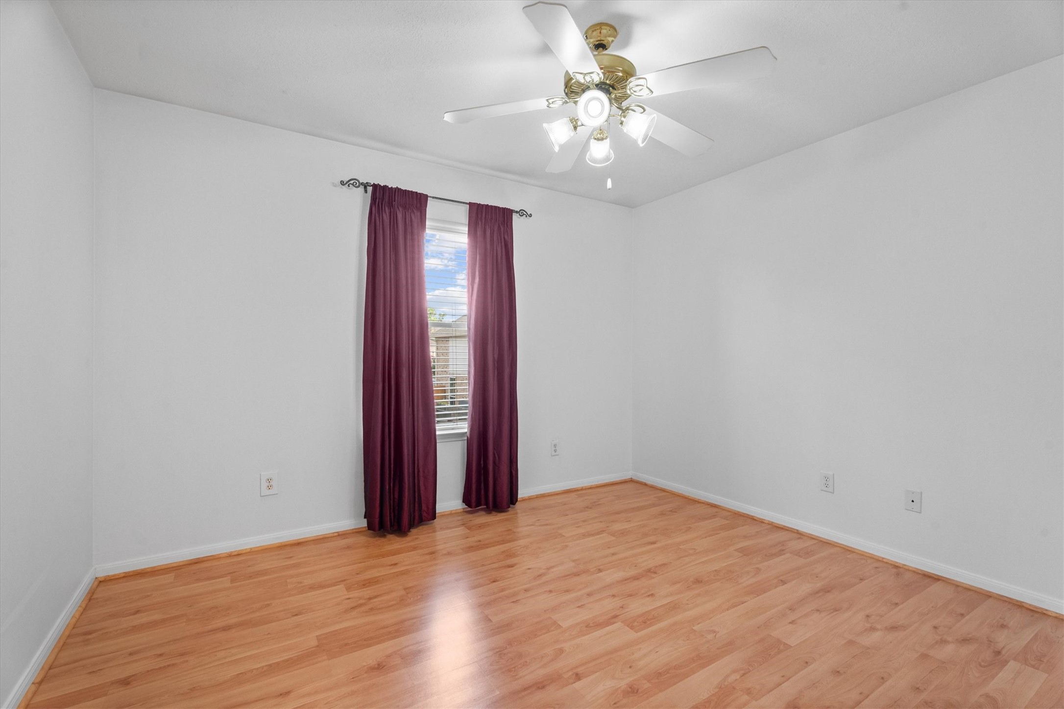 9218 Memorial Pines Way Property Photo 26