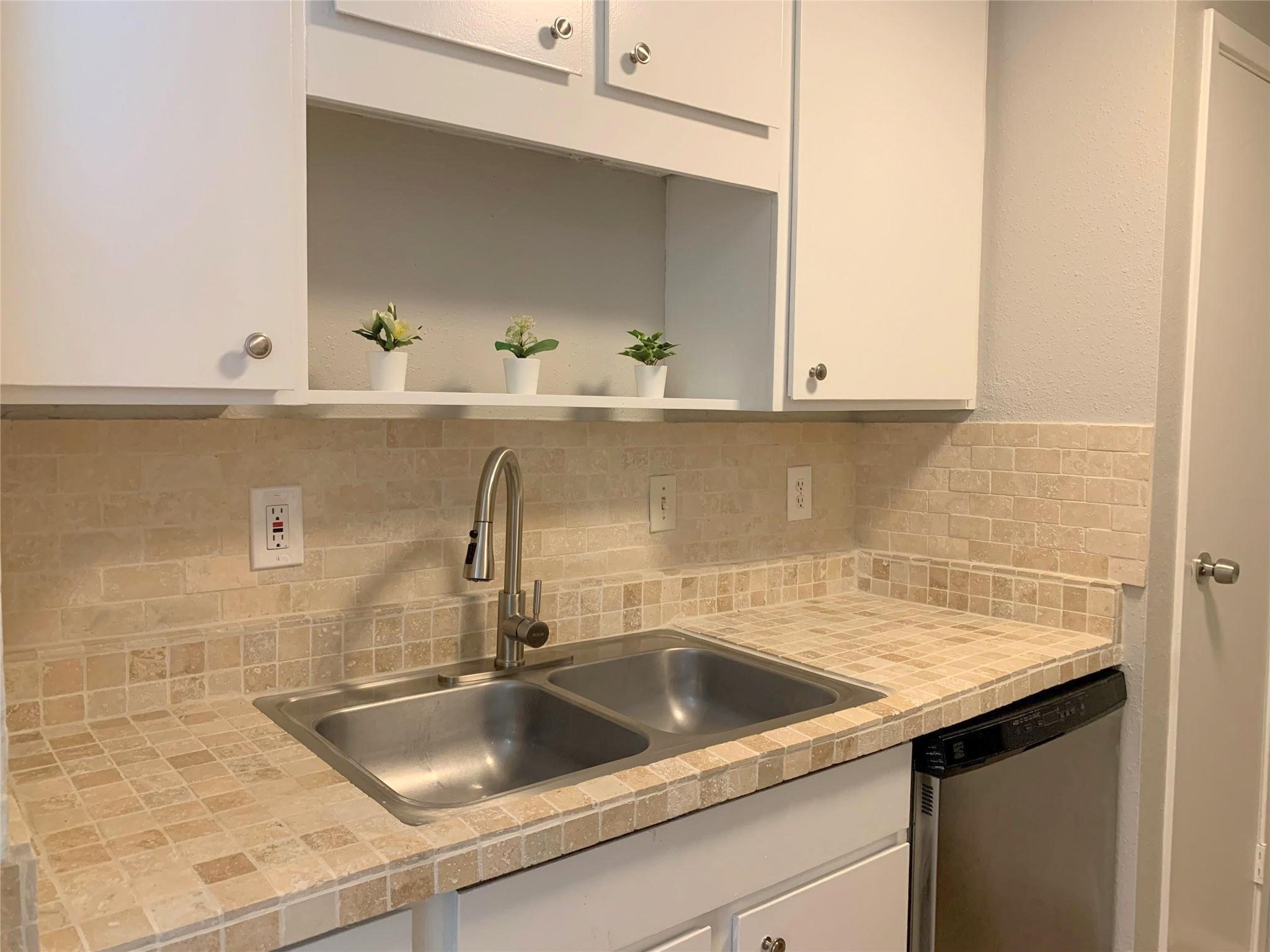 10049 Westpark Drive 168 Property Photo 14