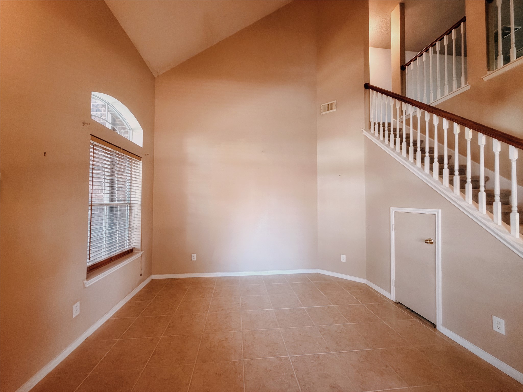 3110 Waters View Drive Property Photo 3