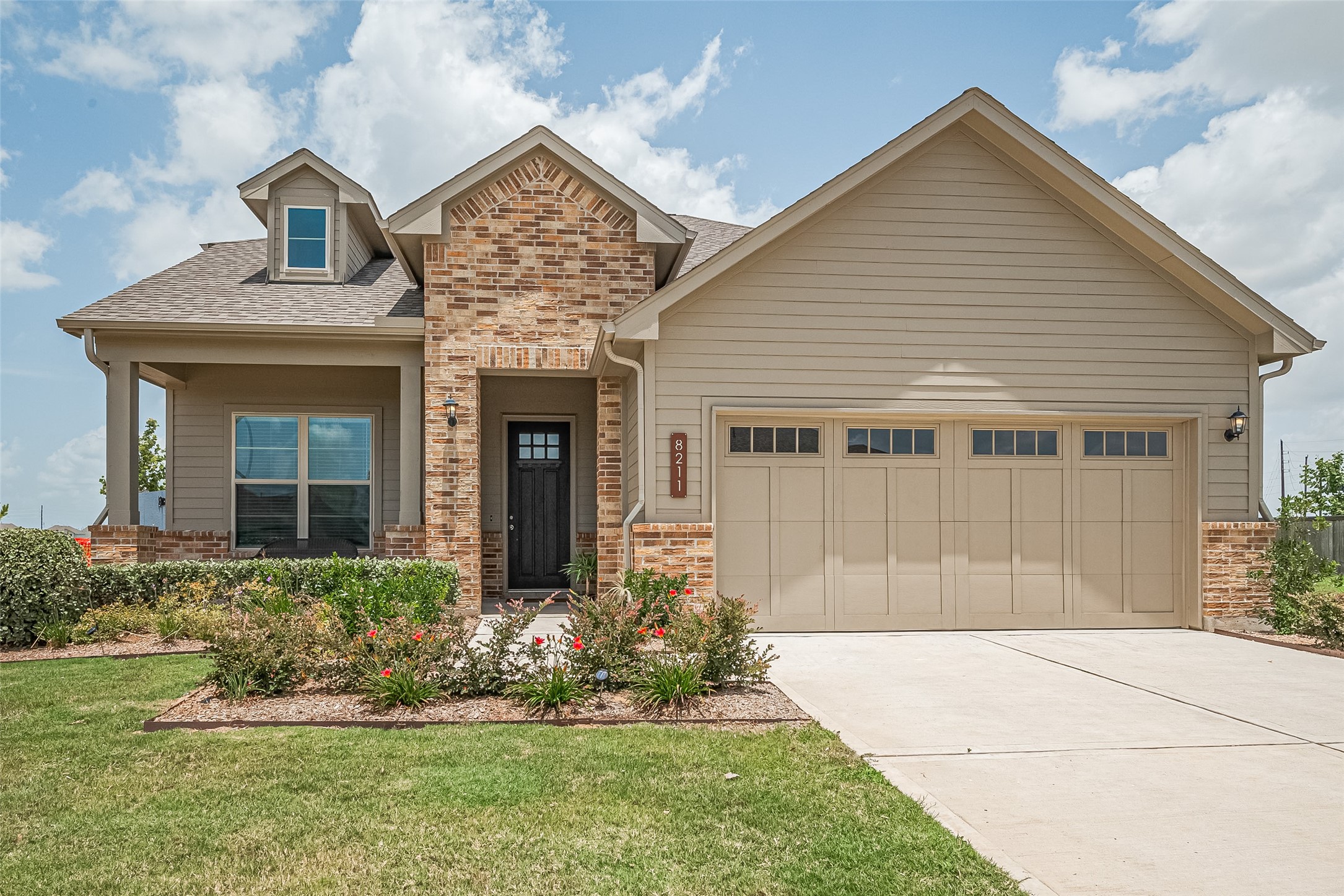 8211 Red Shiner Way Property Photo 1