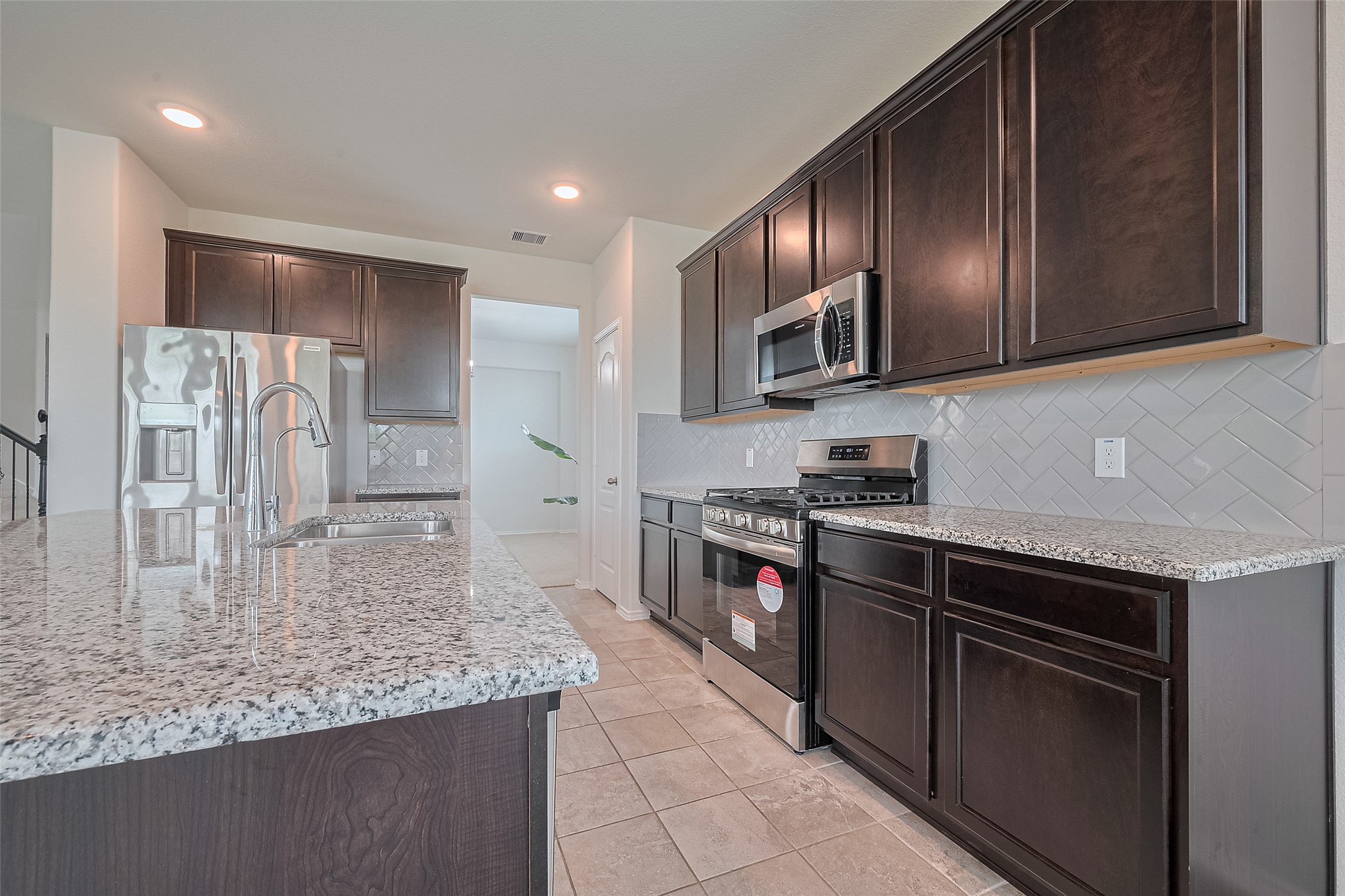8211 Red Shiner Way Property Photo 10