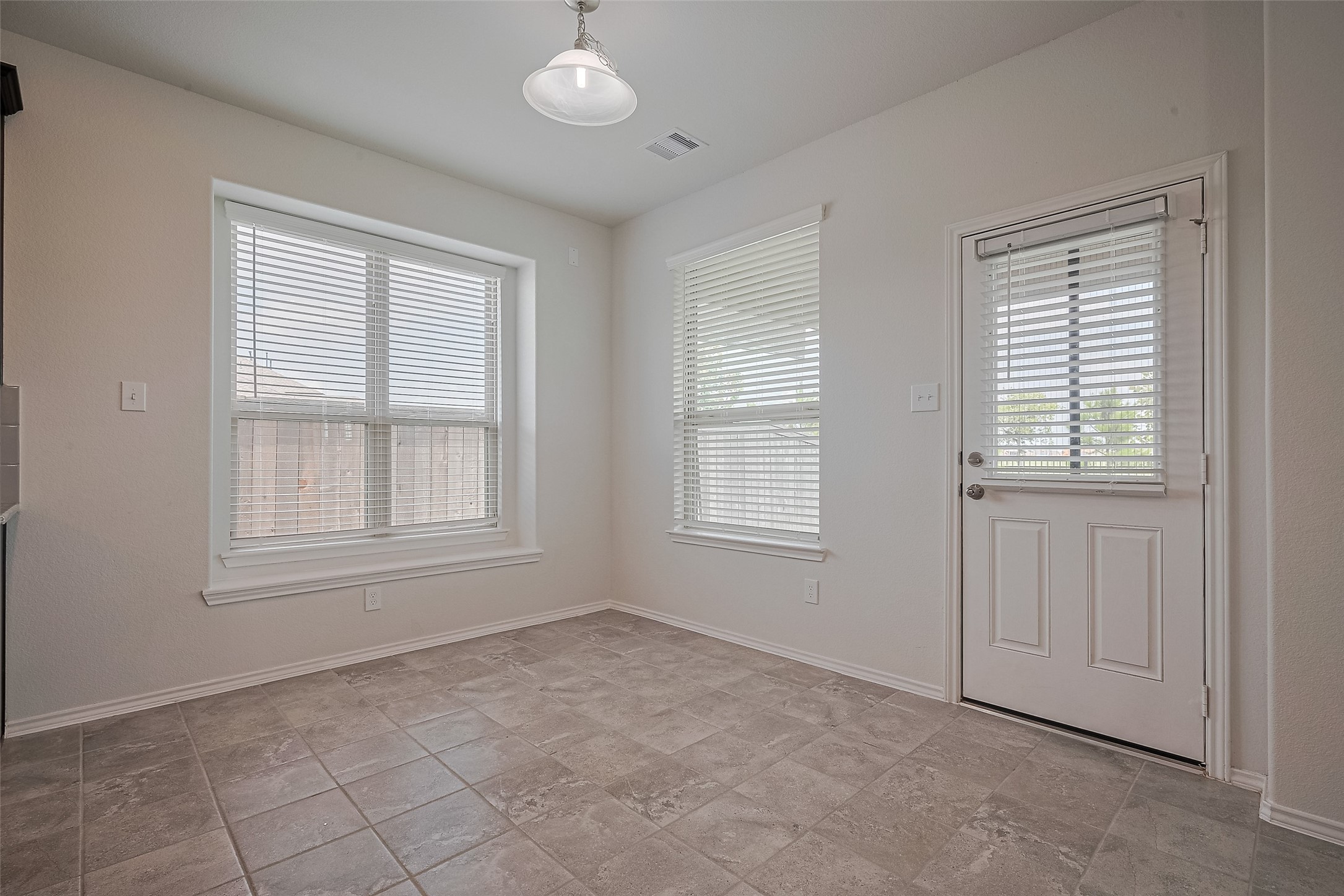 8211 Red Shiner Way Property Photo 16