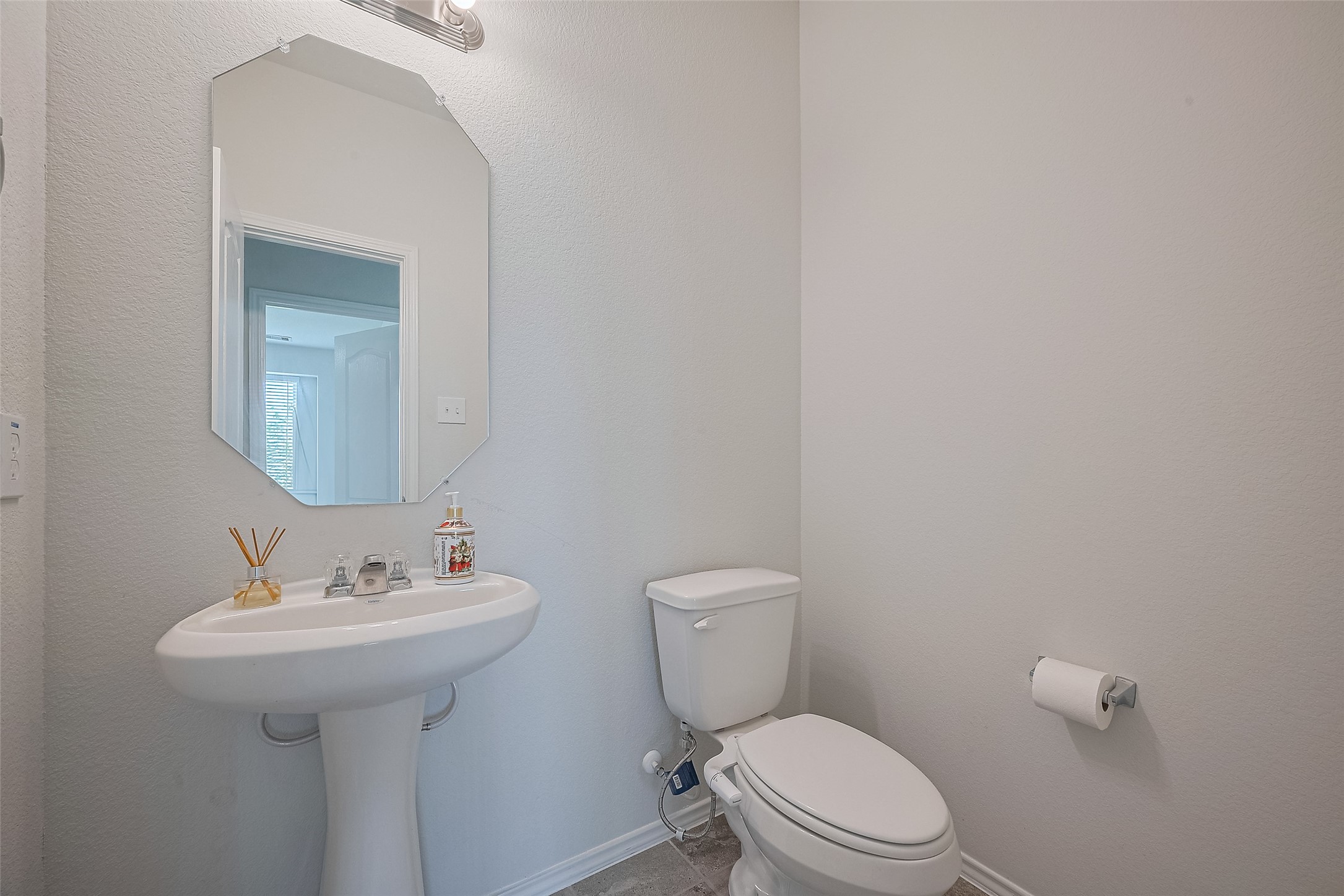 8211 Red Shiner Way Property Photo 19