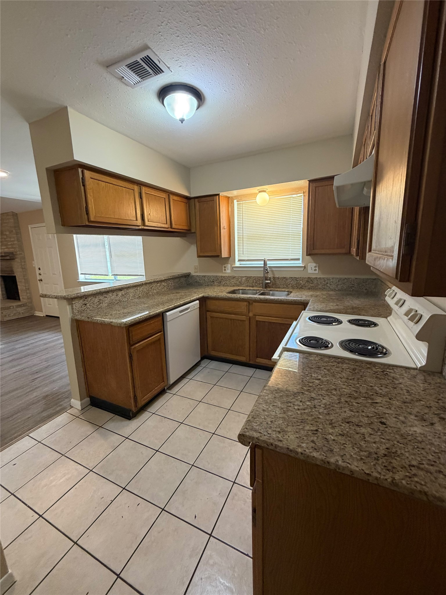 2015 Trailing Vine Road Property Photo 10