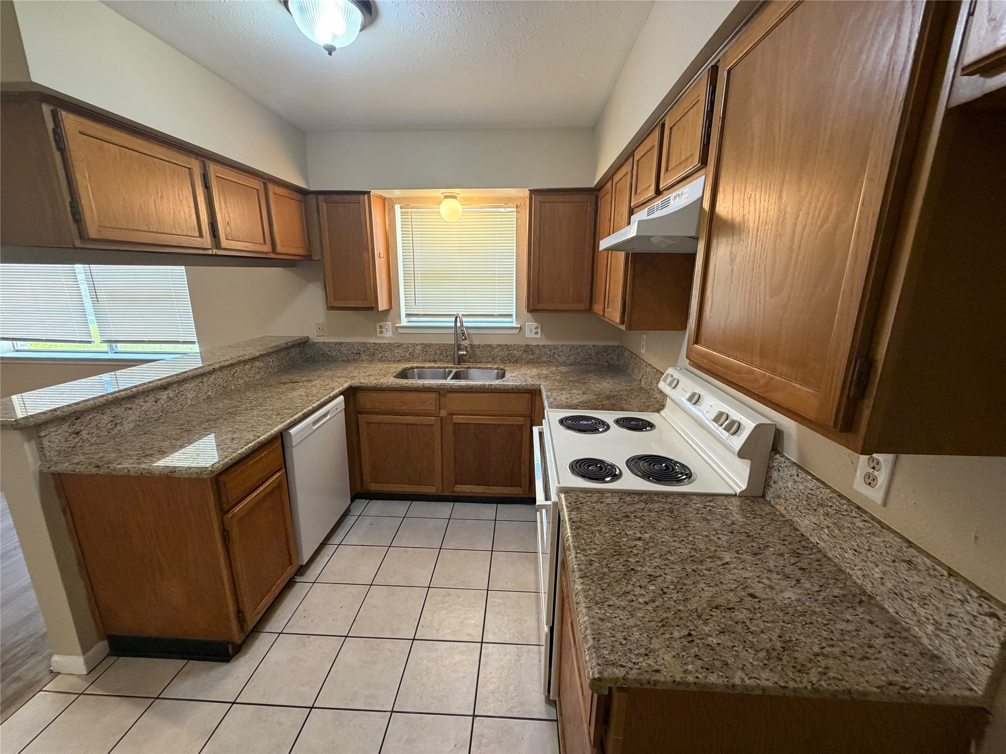 2015 Trailing Vine Road Property Photo 12