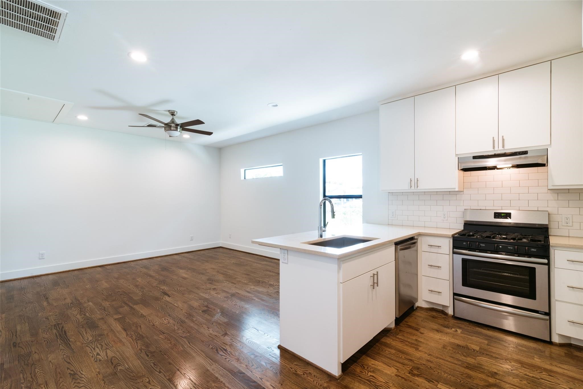 609 Boundary Street B Property Photo 1