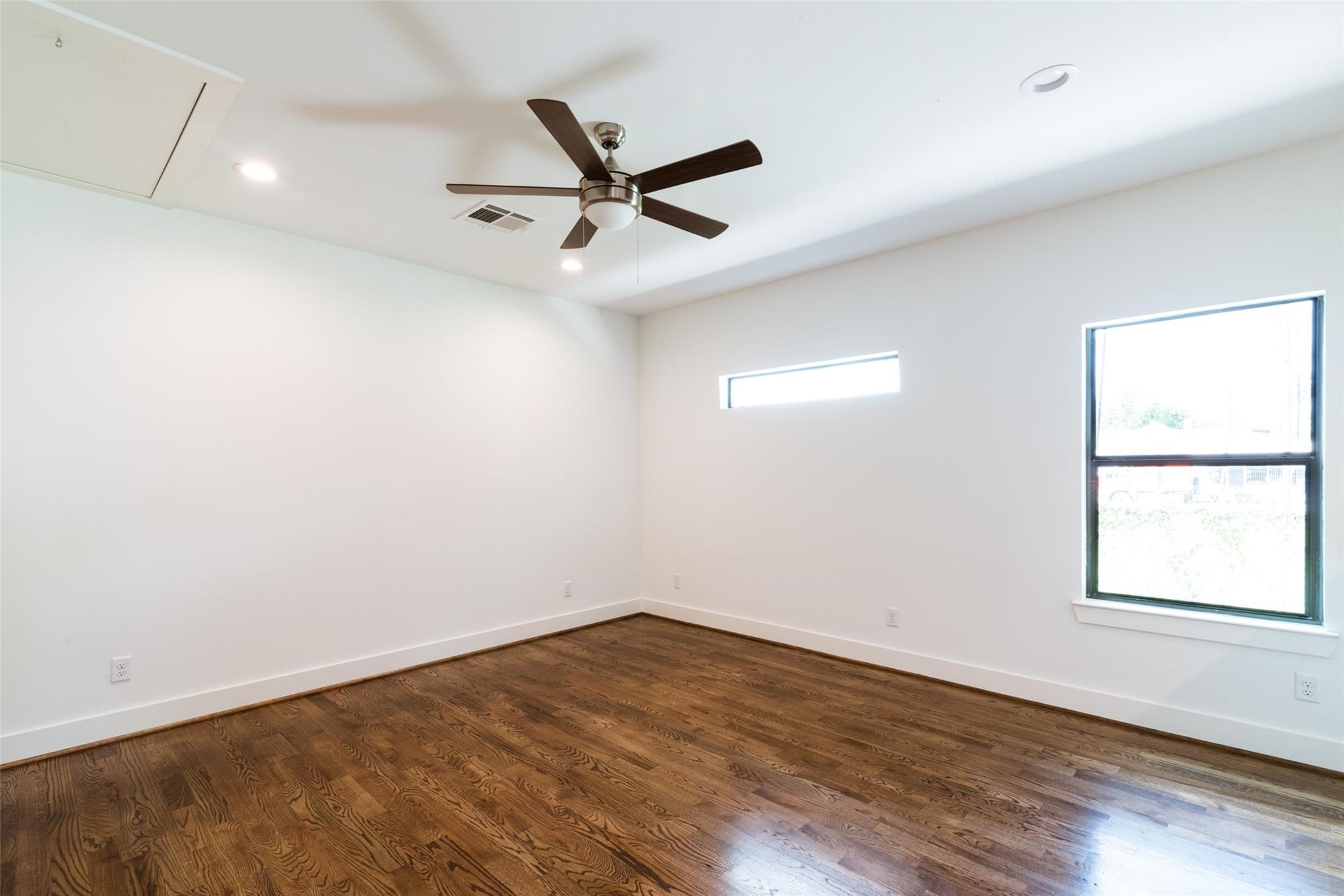 609 Boundary Street B Property Photo 4