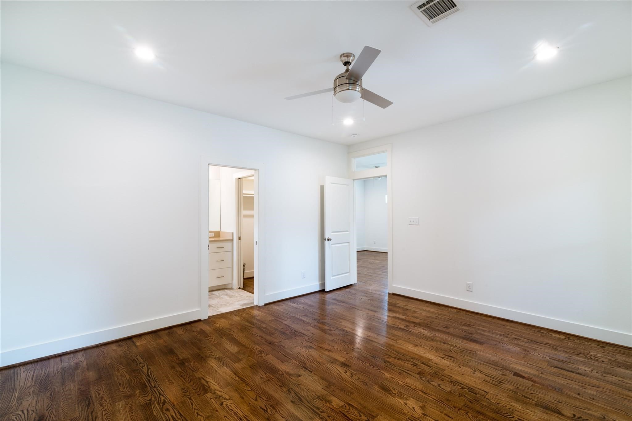 609 Boundary Street B Property Photo 6