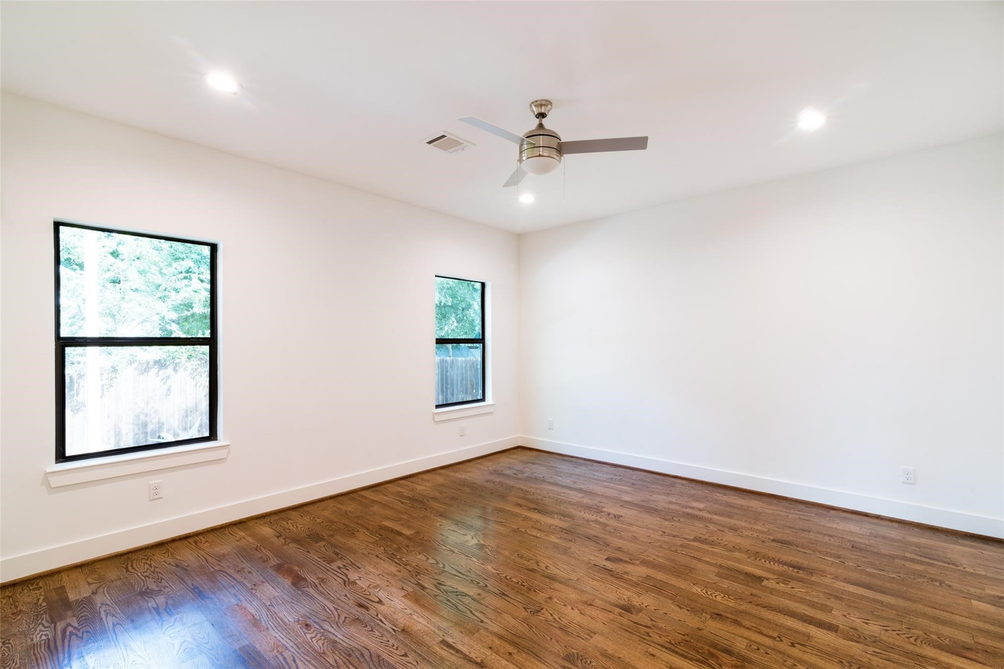 609 Boundary Street B Property Photo 7