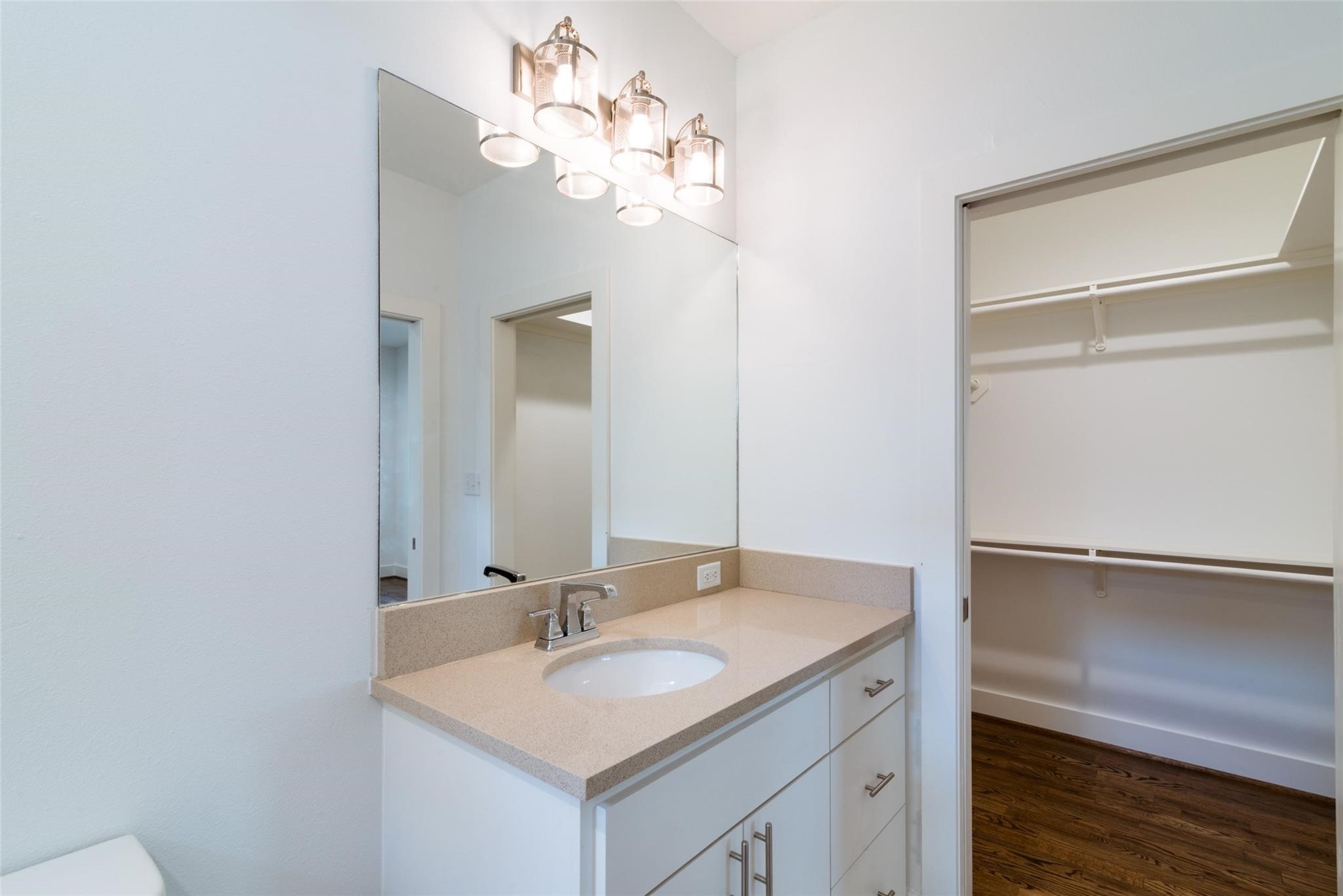 609 Boundary Street B Property Photo 10