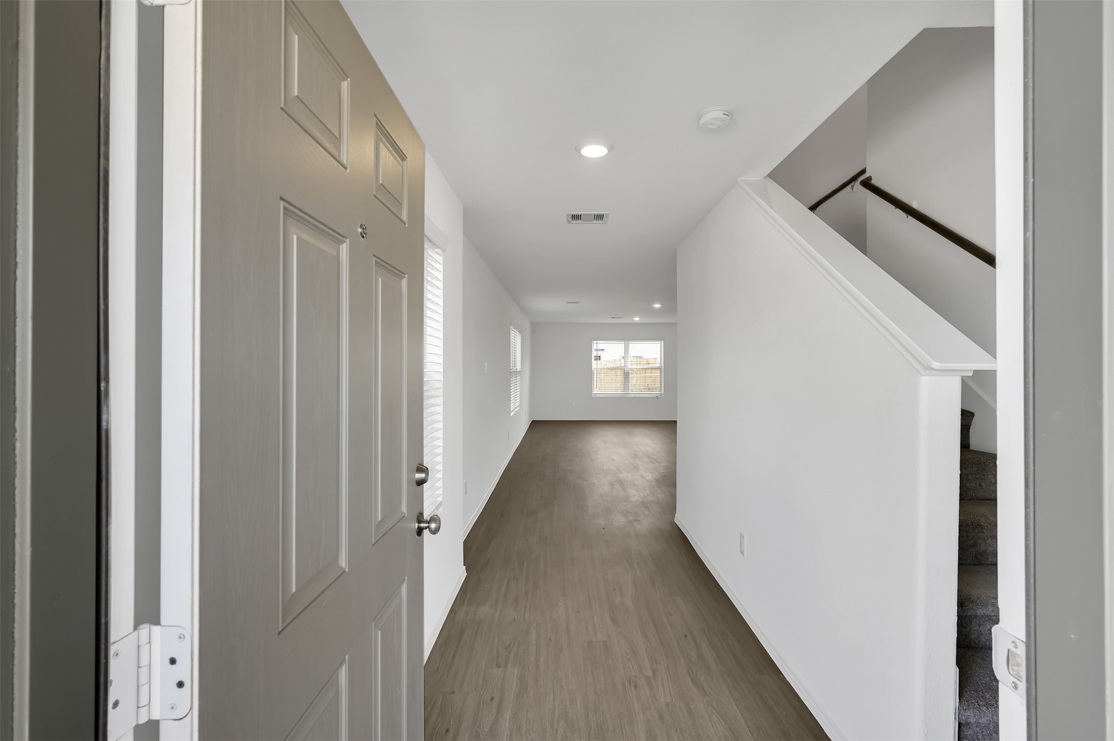 1615 Oleander Greens Drive Property Photo 4