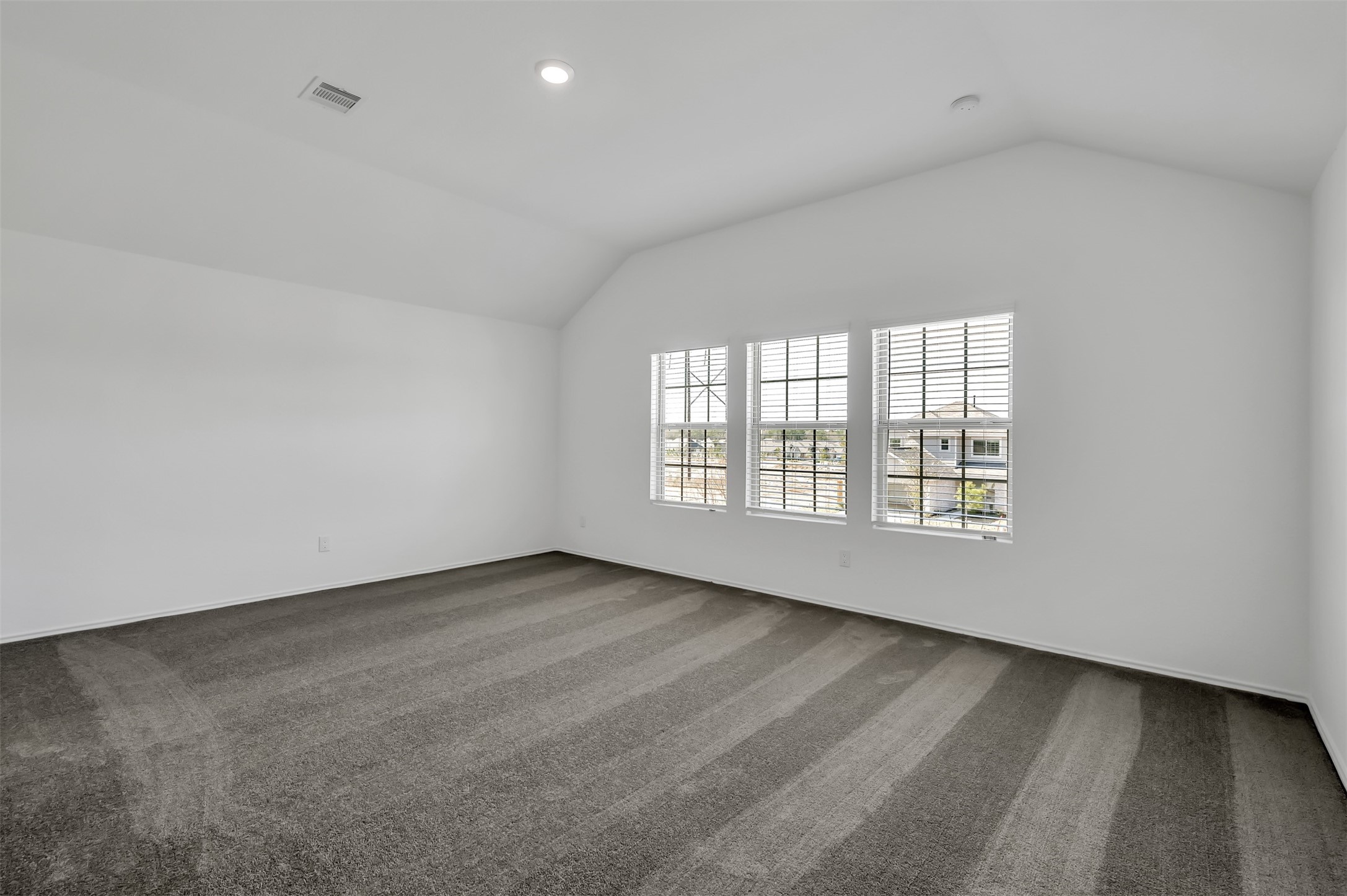1615 Oleander Greens Drive Property Photo 9
