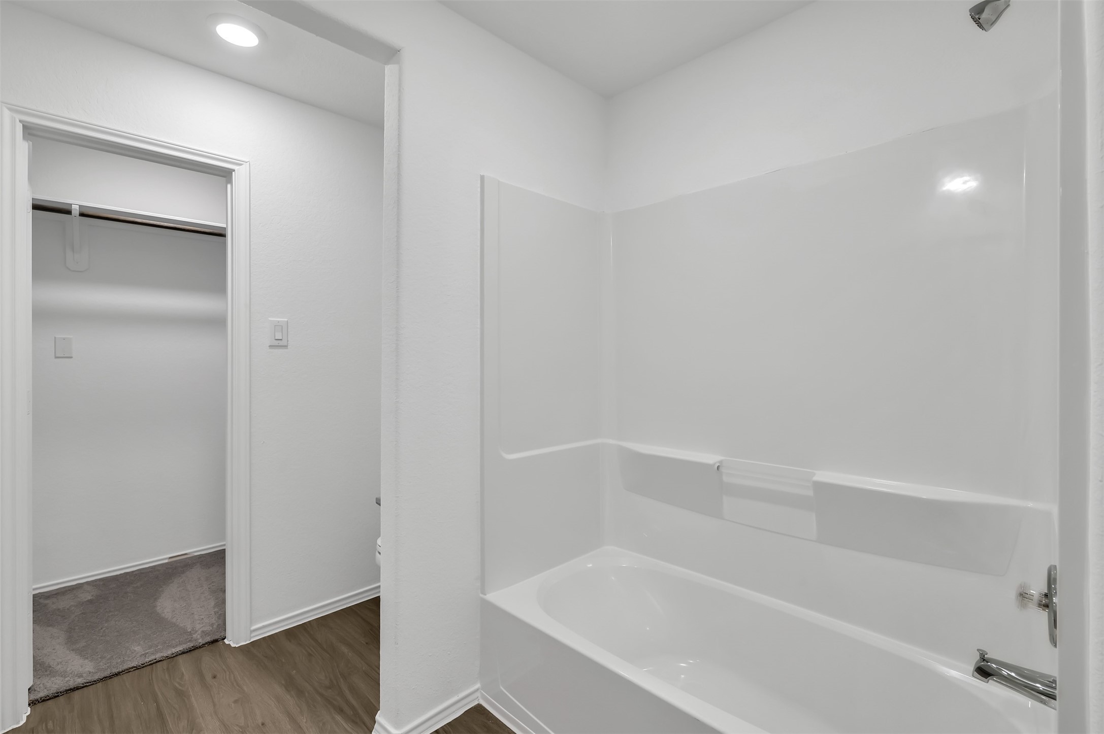 1615 Oleander Greens Drive Property Photo 12