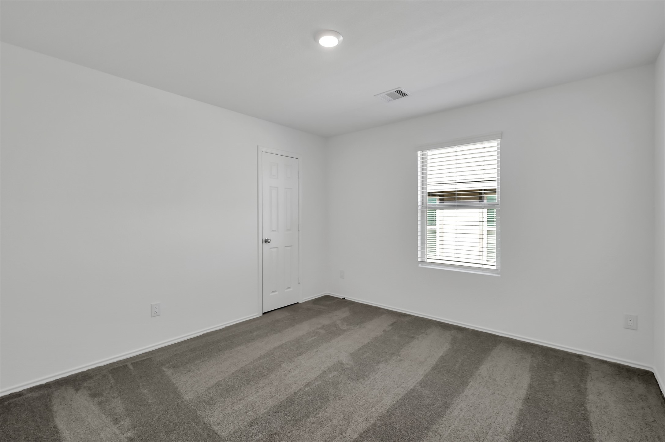 1615 Oleander Greens Drive Property Photo 13