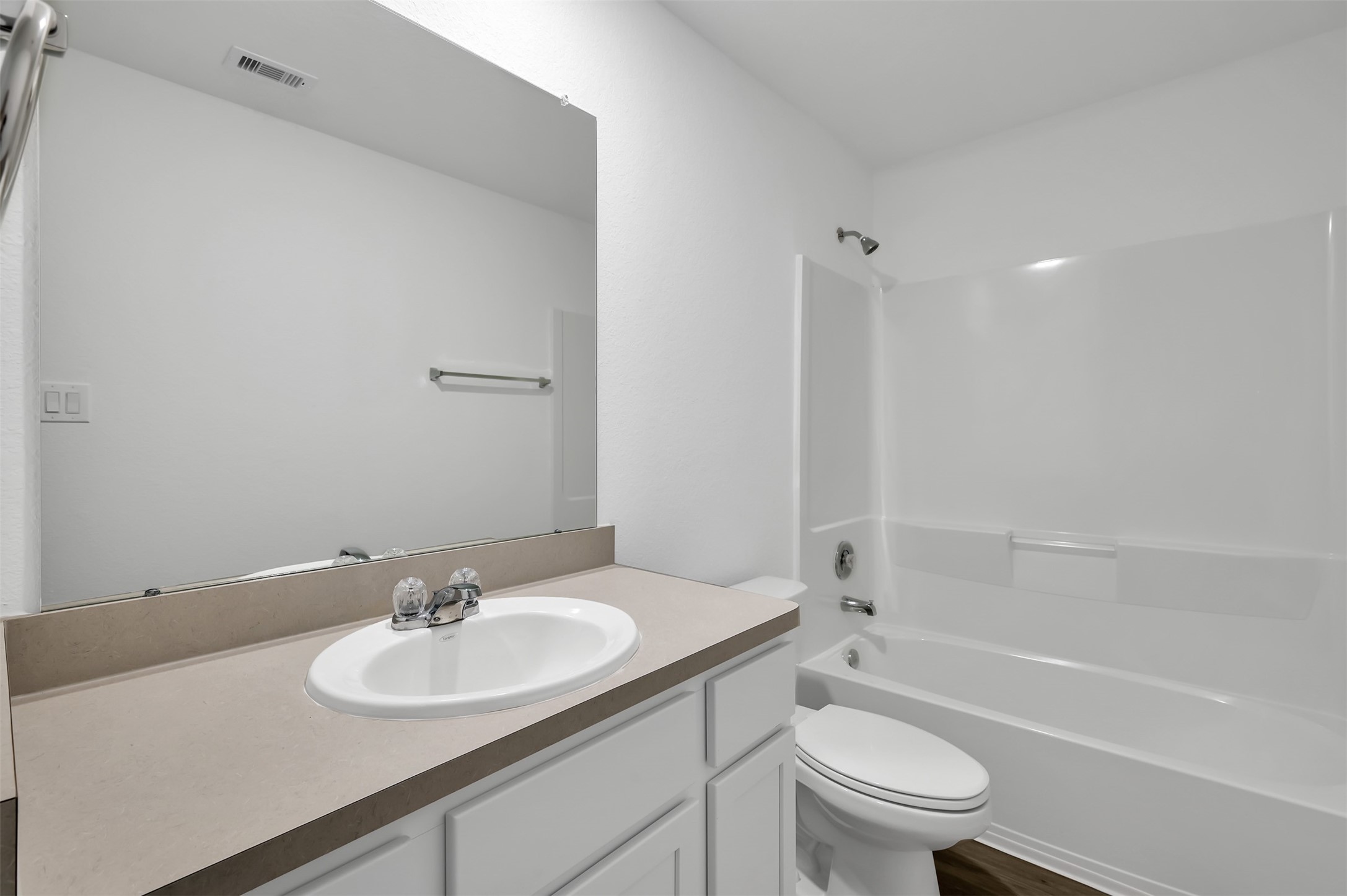 1615 Oleander Greens Drive Property Photo 14