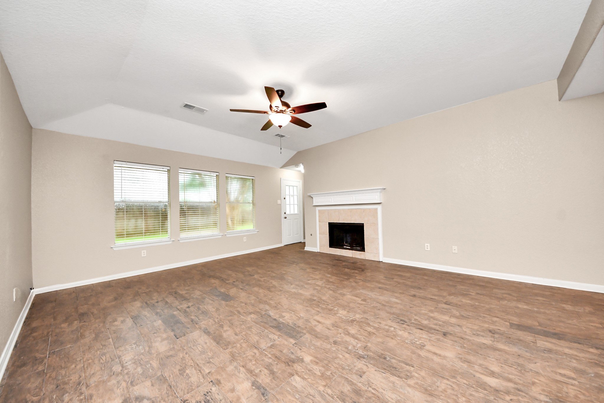 14610 Hazy Ridge Lane Property Photo 13