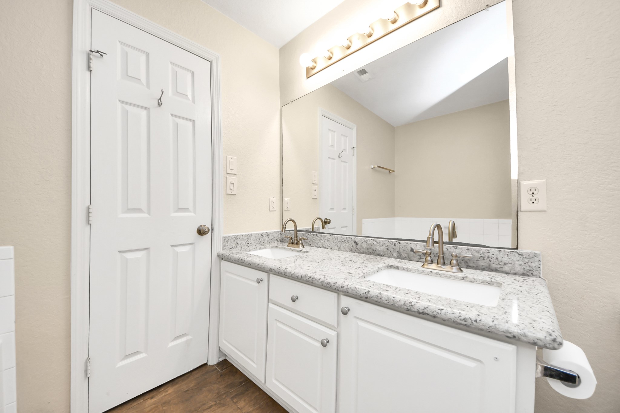 14610 Hazy Ridge Lane Property Photo 20