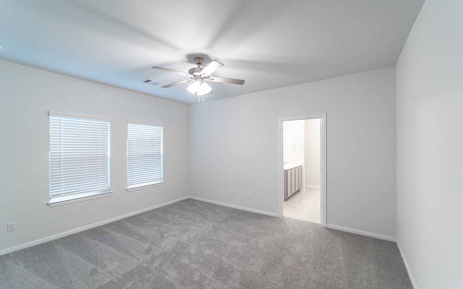 13020 Sapphire Lake Lane Property Photo 8